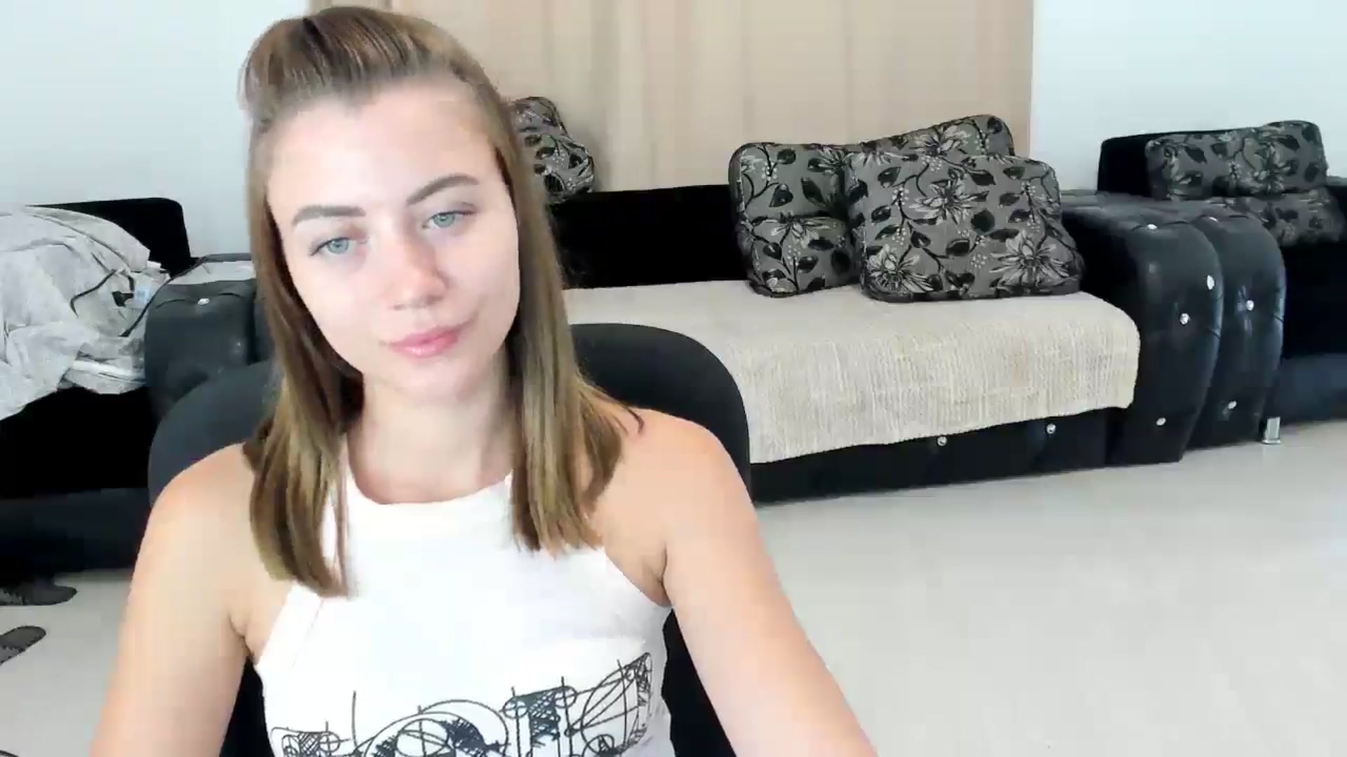 Gallery image thumbnail from Sulfate0's myfreecams stream on, 09/26/2024, 08:49 image 13 of 20