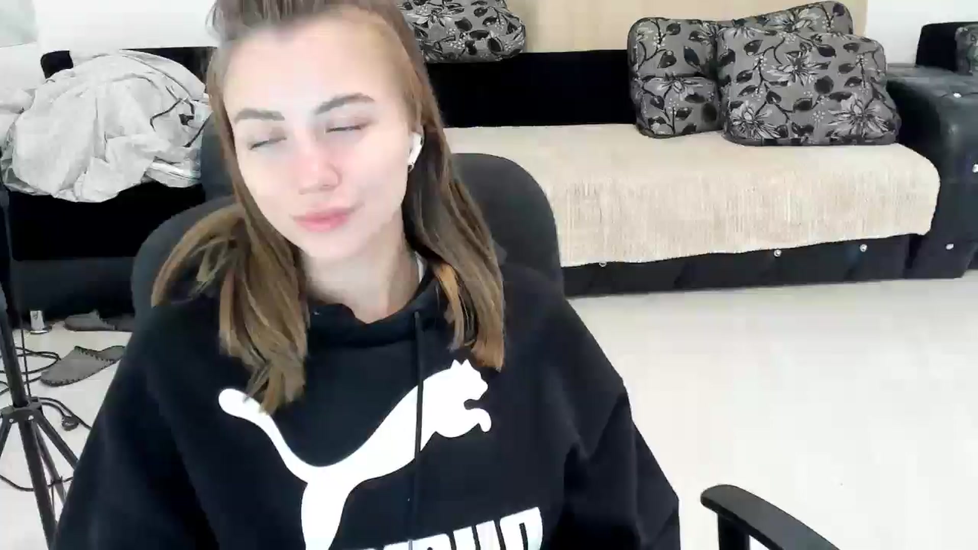 Gallery image thumbnail from Sulfate0's myfreecams stream on, 09/26/2024, 09:40 image 1 of 20