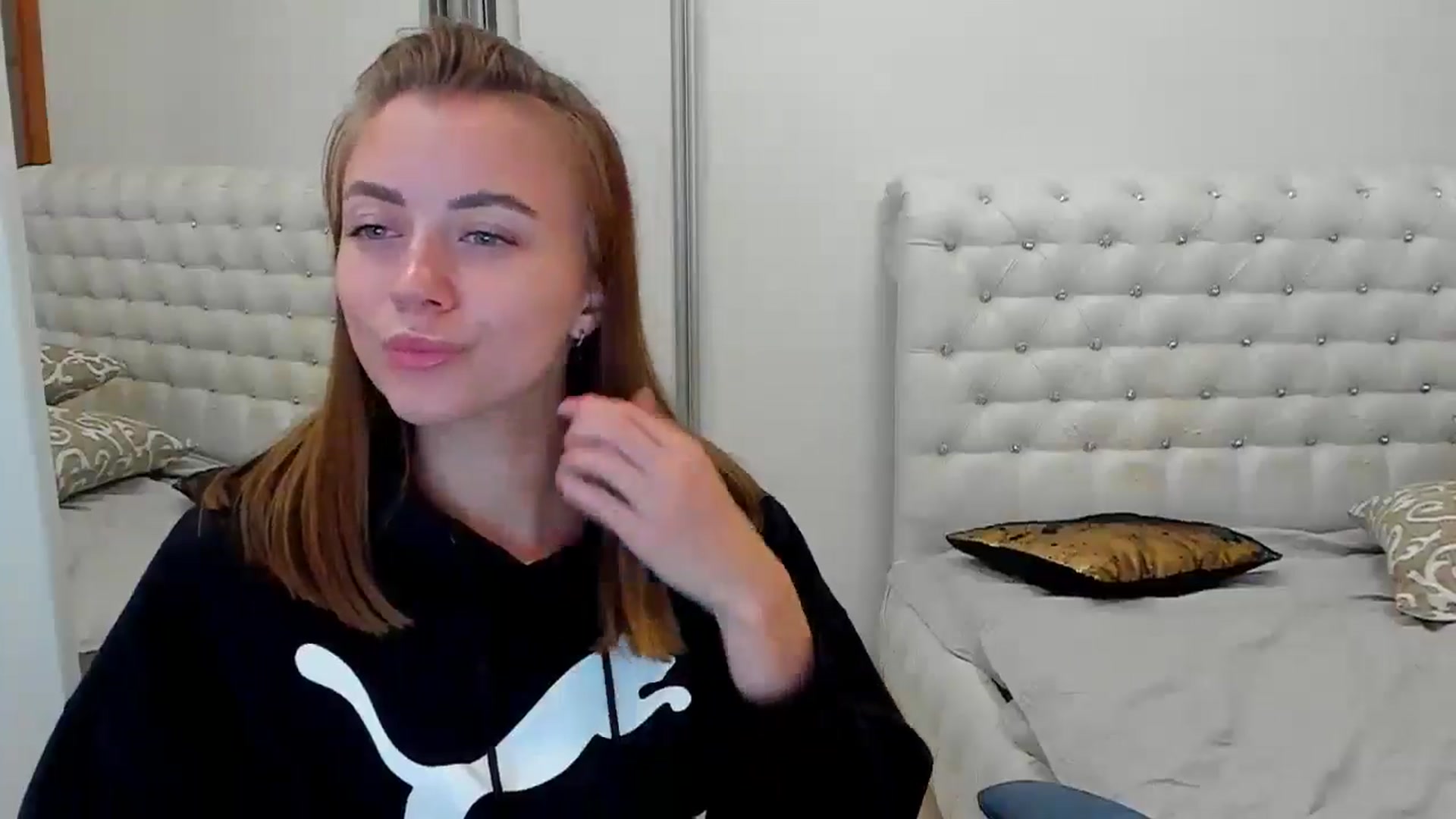 Gallery image thumbnail from Sulfate0's myfreecams stream on, 09/26/2024, 10:13 image 10 of 20