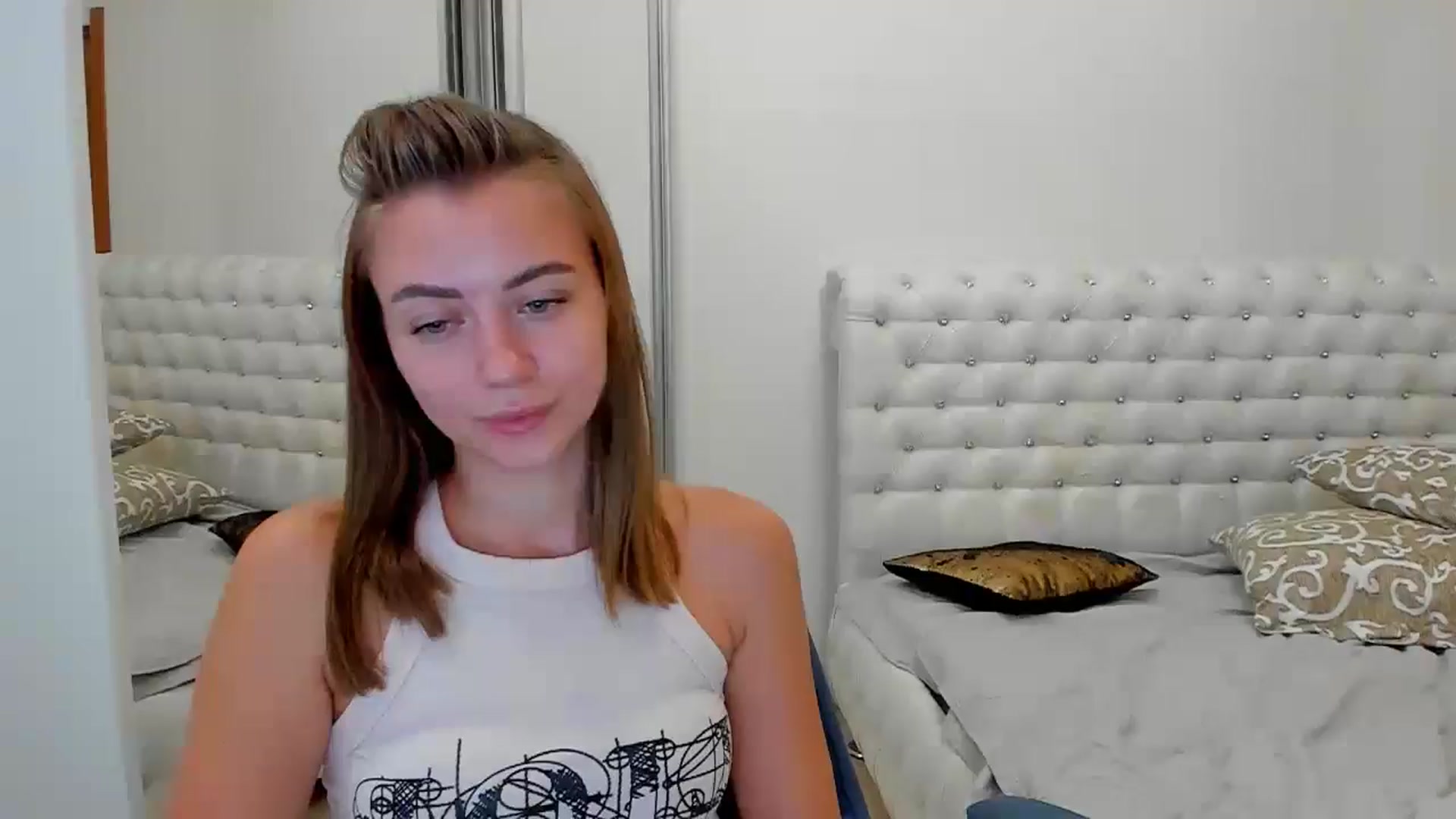 Gallery image thumbnail from Sulfate0's myfreecams stream on, 09/26/2024, 11:06 image 8 of 20