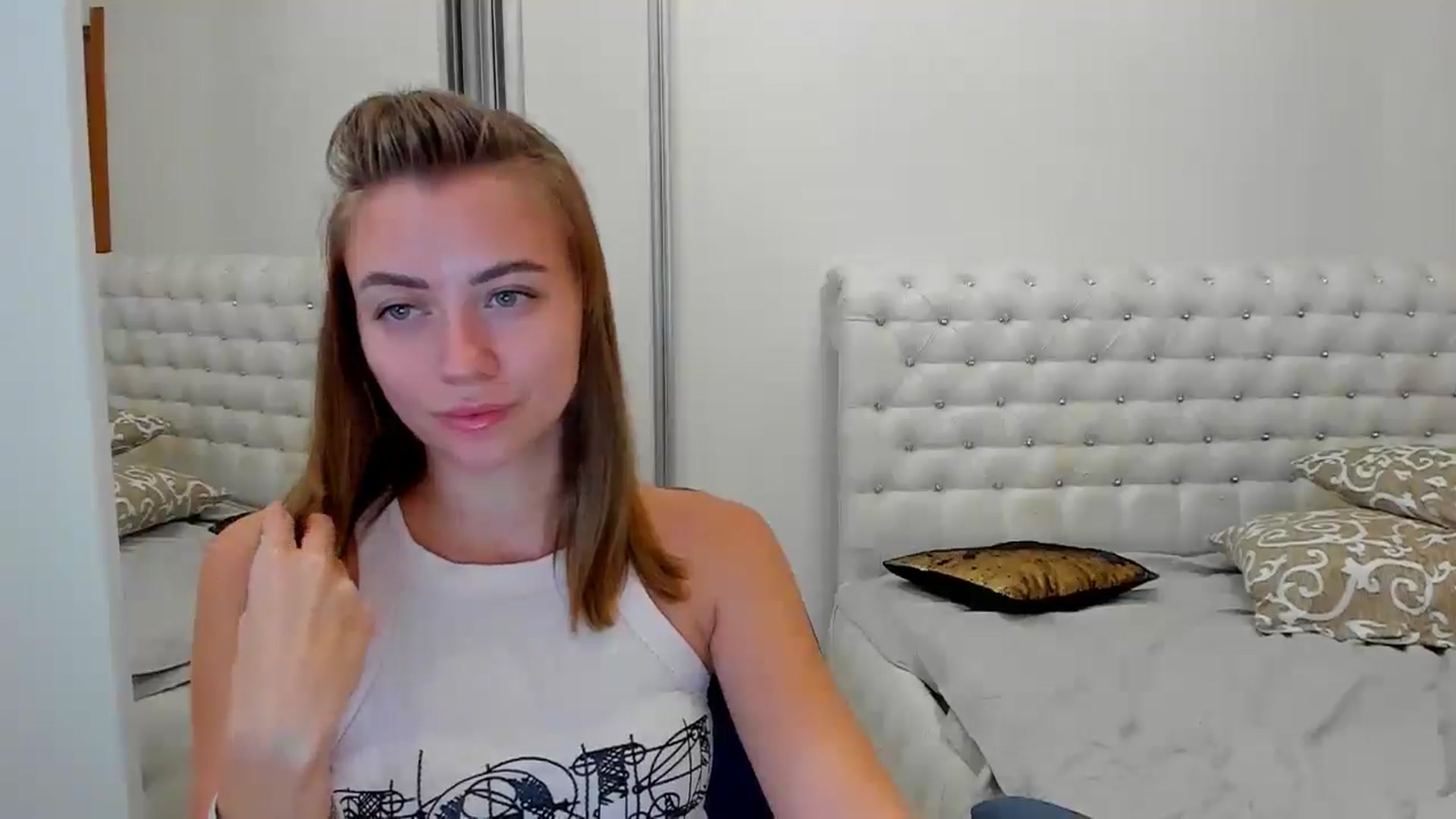 Gallery image thumbnail from Sulfate0's myfreecams stream on, 09/26/2024, 11:06 image 20 of 20