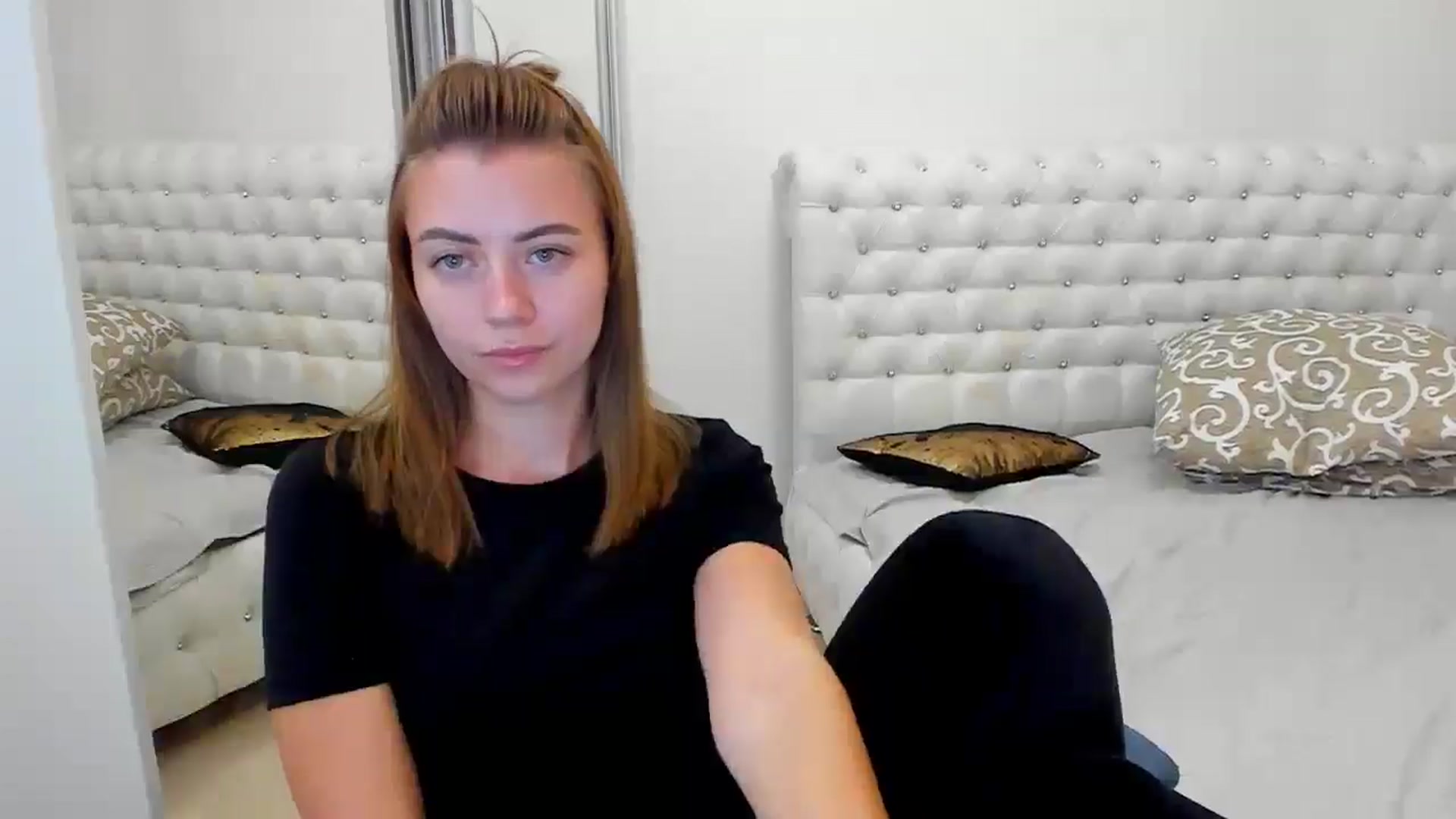 Gallery image thumbnail from Sulfate0's myfreecams stream on, 09/28/2024, 08:58 image 19 of 20