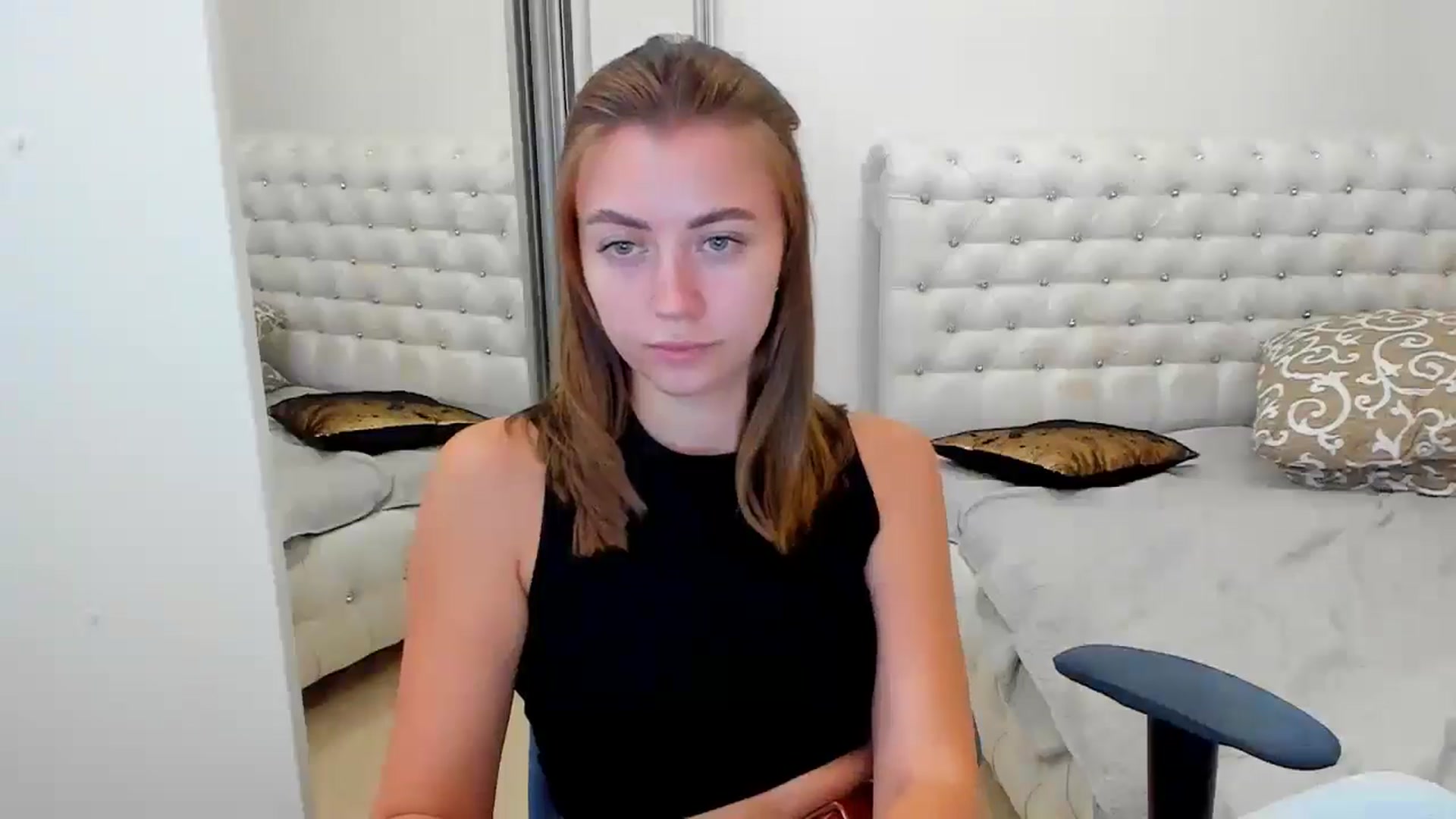 Gallery image thumbnail from Sulfate0's myfreecams stream on, 09/29/2024, 08:50 image 15 of 20