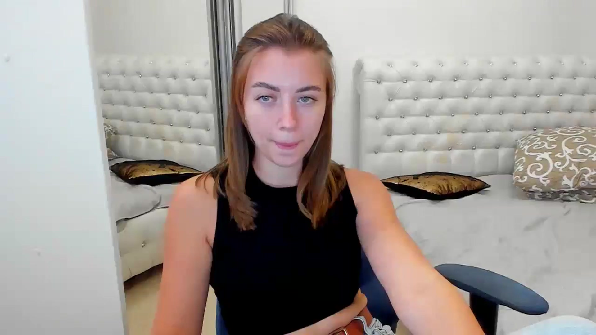 Gallery image thumbnail from Sulfate0's myfreecams stream on, 09/29/2024, 08:50 image 13 of 20