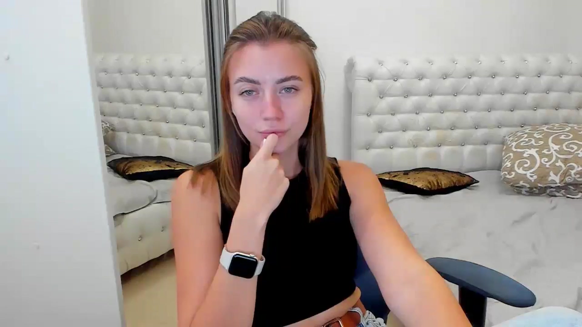 Gallery image thumbnail from Sulfate0's myfreecams stream on, 09/29/2024, 08:50 image 3 of 20