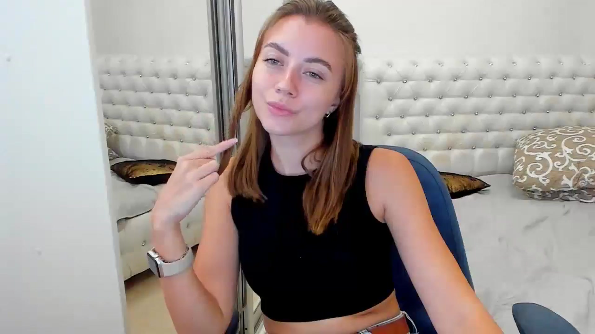 Gallery image thumbnail from Sulfate0's myfreecams stream on, 09/29/2024, 09:17 image 6 of 20