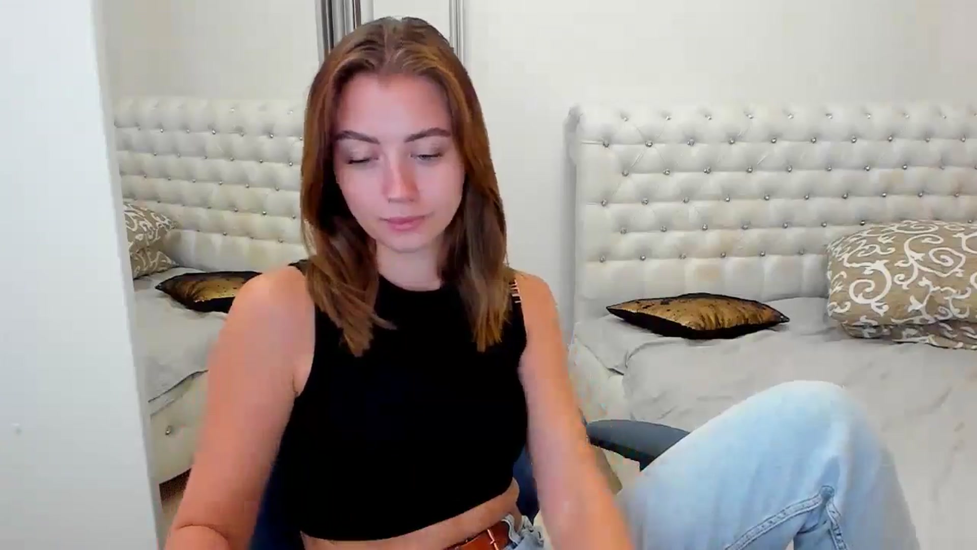 Gallery image thumbnail from Sulfate0's myfreecams stream on, 09/29/2024, 11:26 image 11 of 20