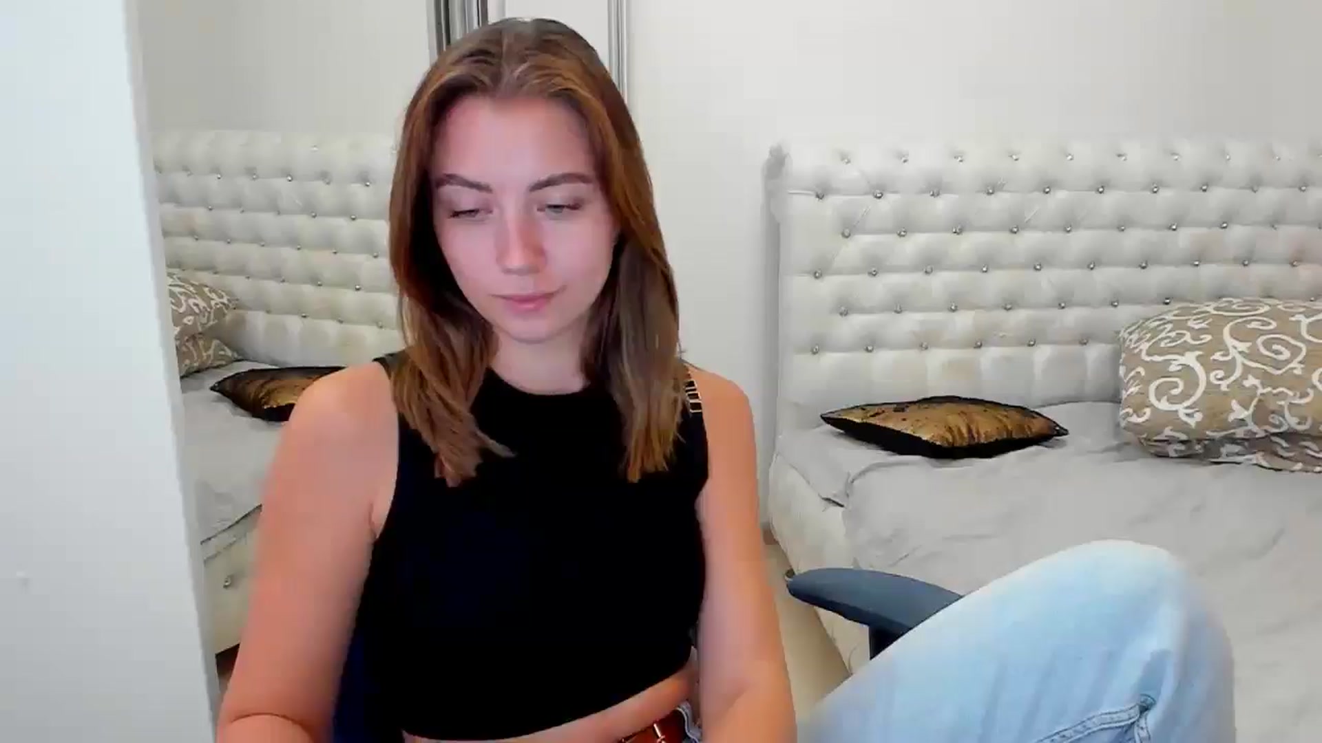 Gallery image thumbnail from Sulfate0's myfreecams stream on, 09/29/2024, 11:26 image 8 of 20