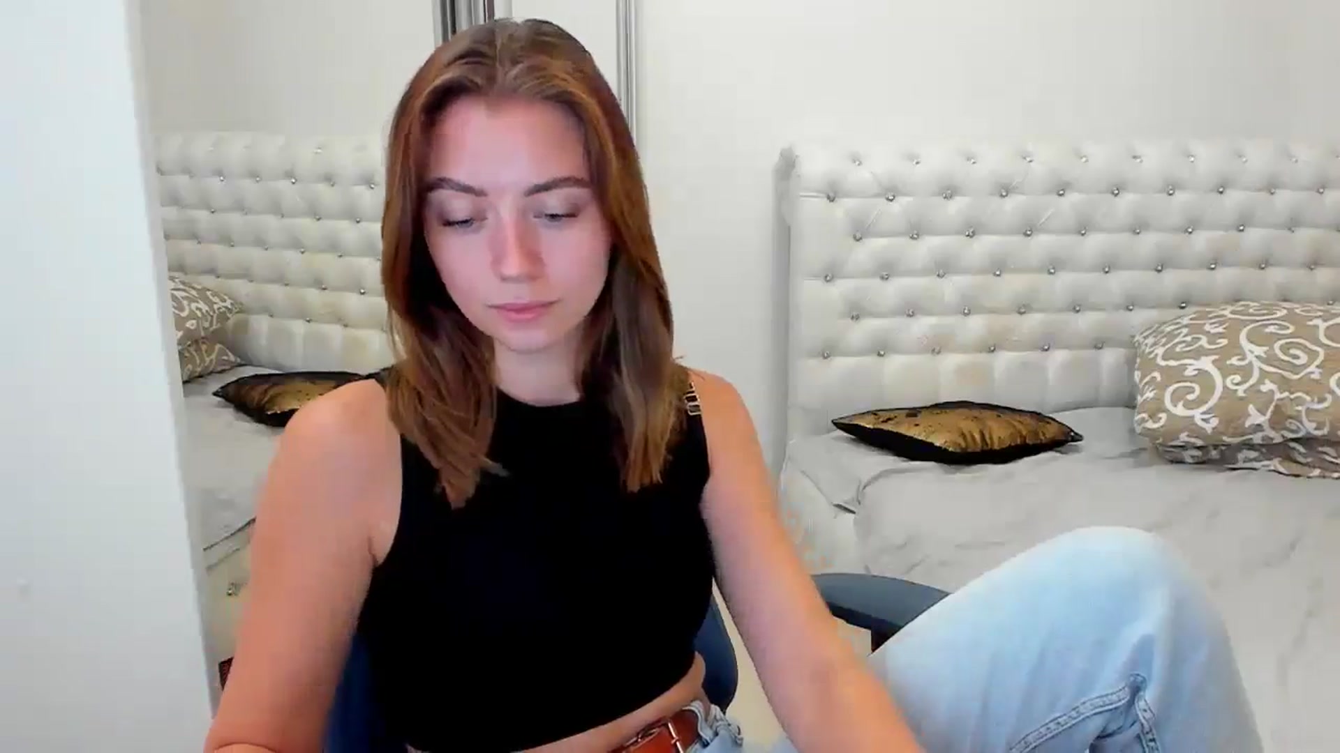 Gallery image thumbnail from Sulfate0's myfreecams stream on, 09/29/2024, 11:26 image 17 of 20