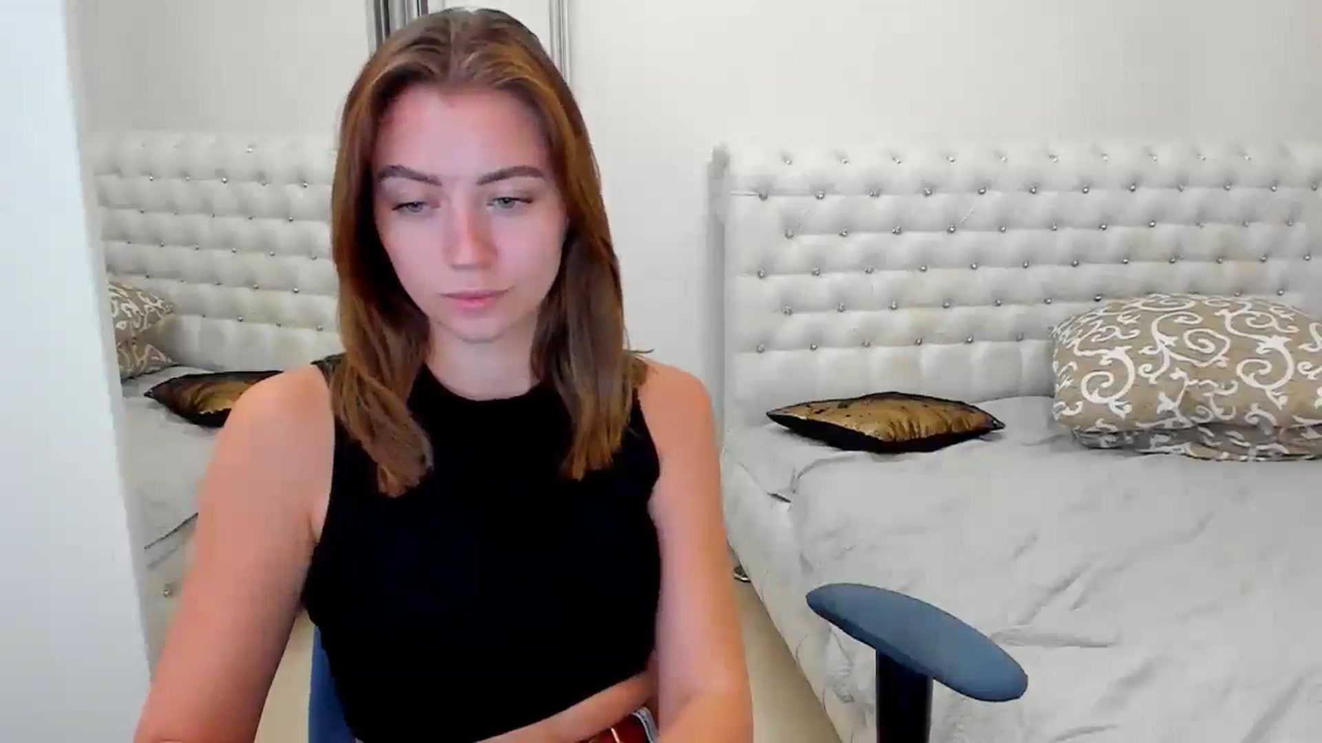 Gallery image thumbnail from Sulfate0's myfreecams stream on, 09/29/2024, 11:26 image 3 of 20