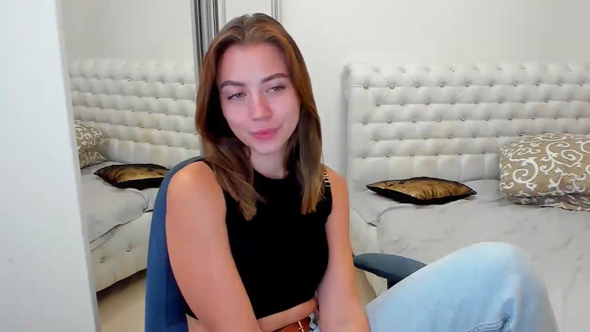Gallery image thumbnail from Sulfate0's myfreecams stream on, 09/29/2024, 11:26 image 10 of 20