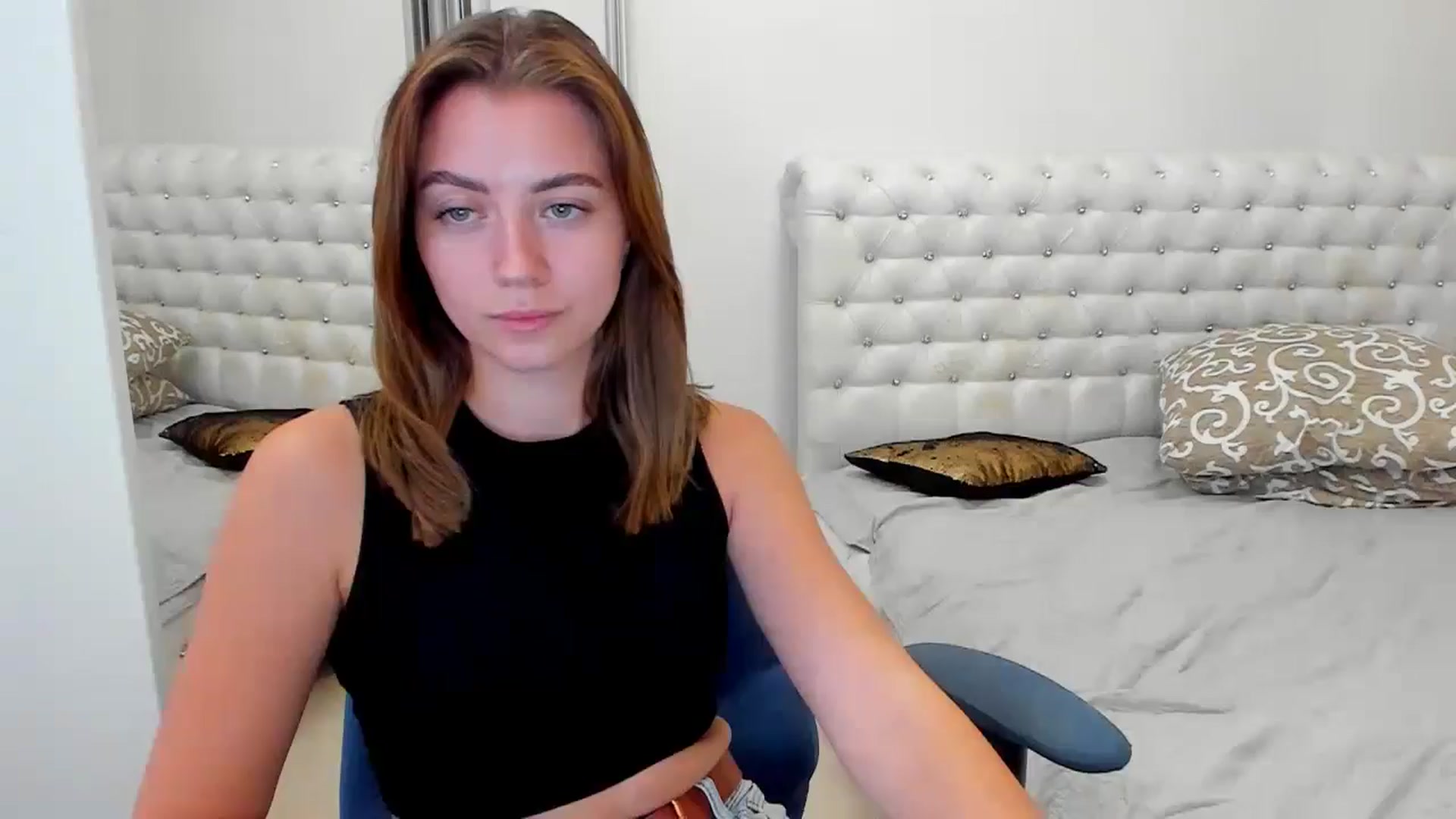 Gallery image thumbnail from Sulfate0's myfreecams stream on, 09/29/2024, 11:26 image 1 of 20