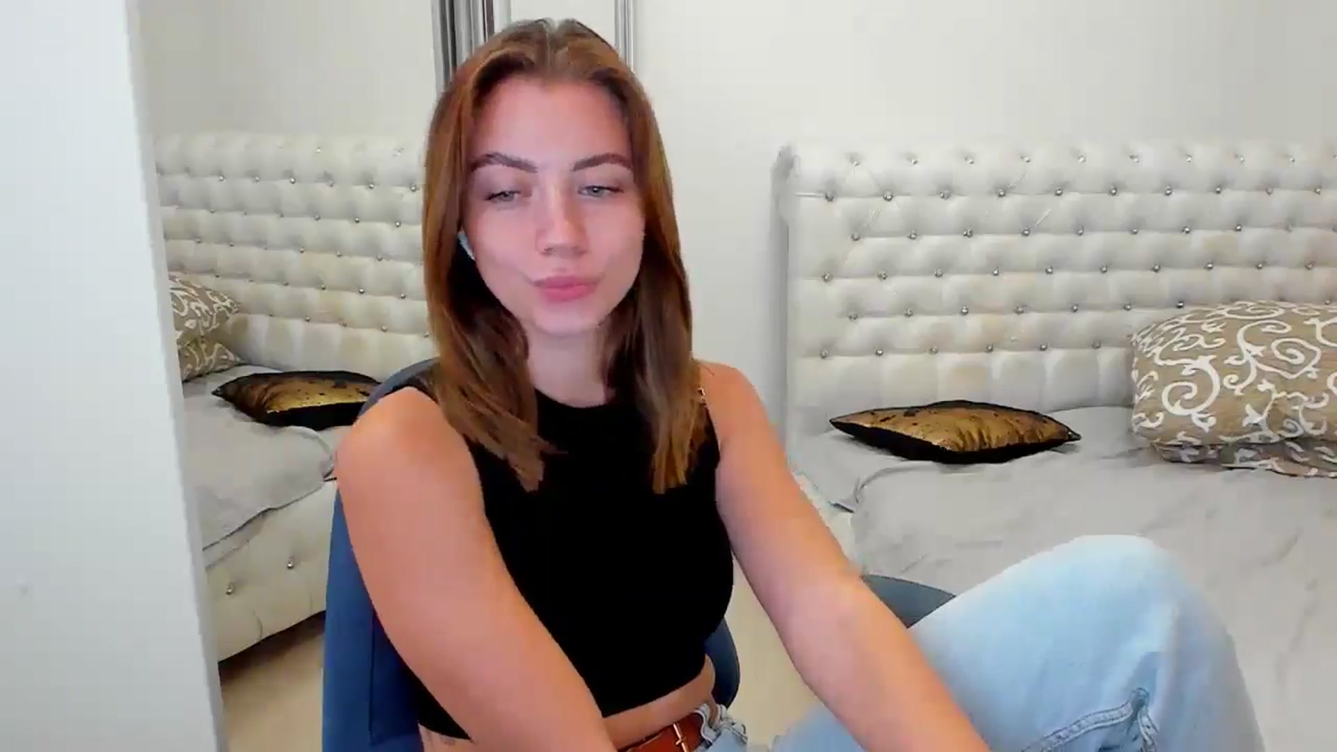 Gallery image thumbnail from Sulfate0's myfreecams stream on, 09/29/2024, 11:26 image 13 of 20