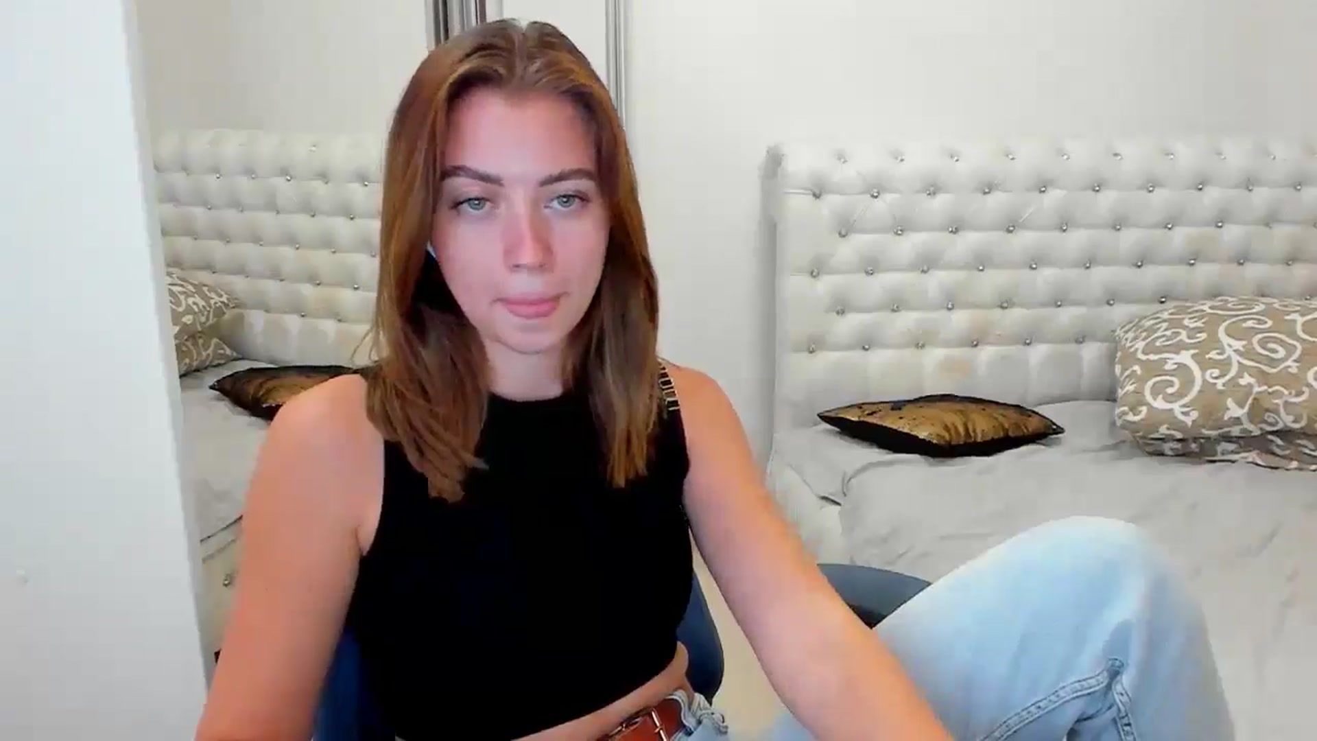 Gallery image thumbnail from Sulfate0's myfreecams stream on, 09/29/2024, 11:26 image 18 of 20