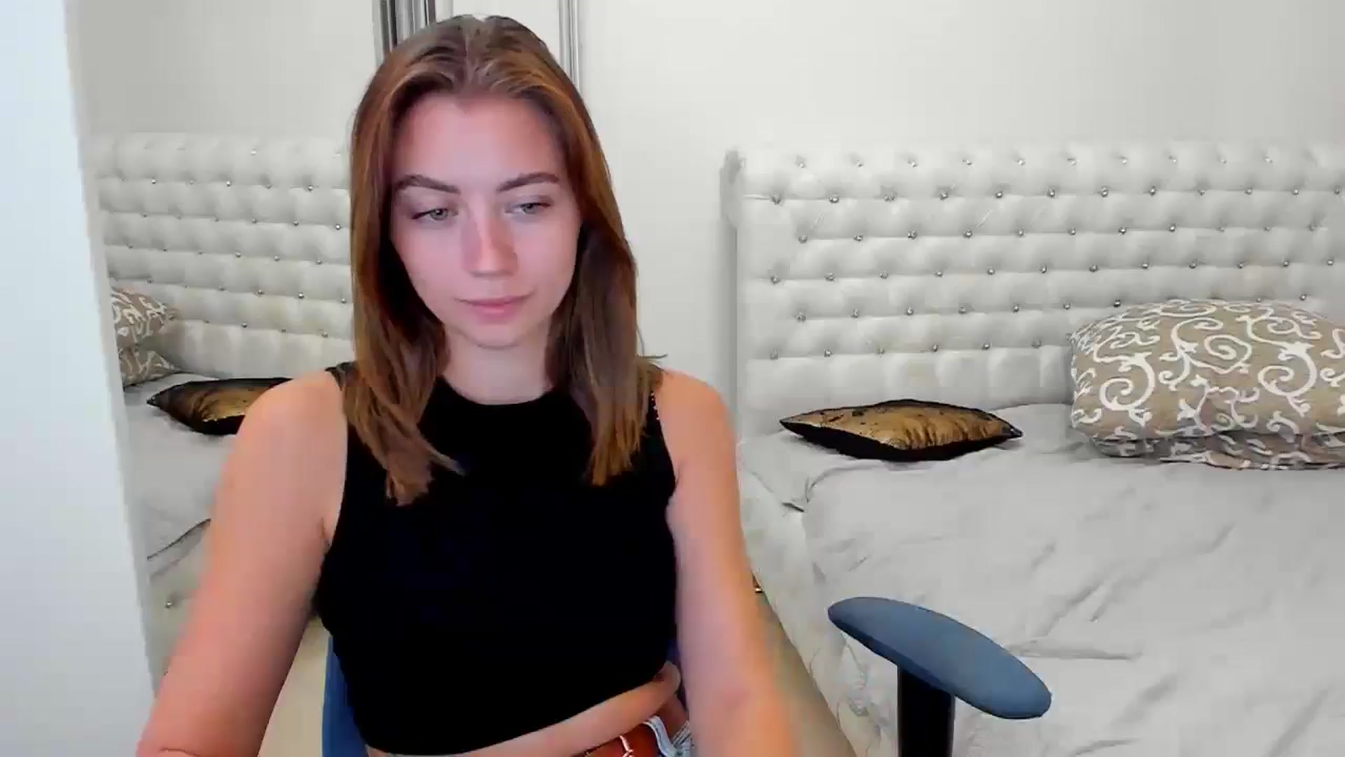 Gallery image thumbnail from Sulfate0's myfreecams stream on, 09/29/2024, 11:26 image 7 of 20