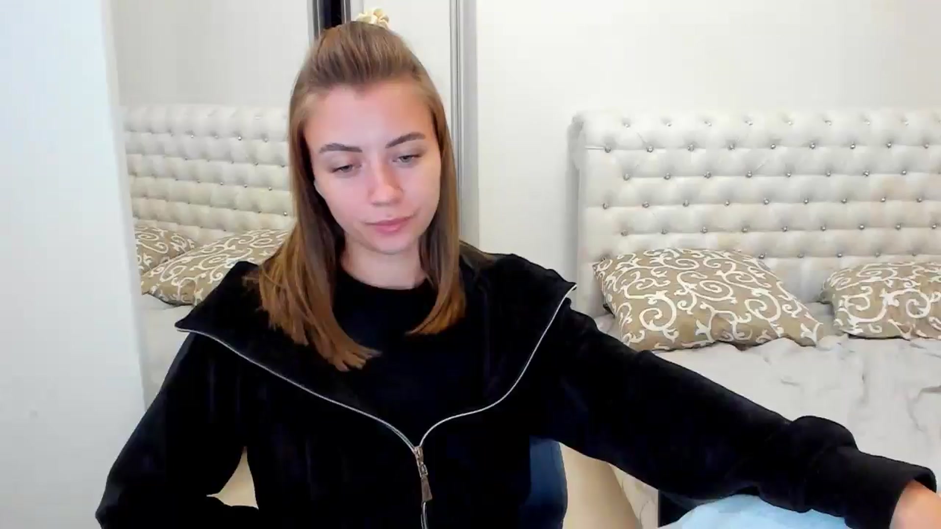 Gallery image thumbnail from Sulfate0's myfreecams stream on, 10/01/2024, 08:32 image 19 of 20