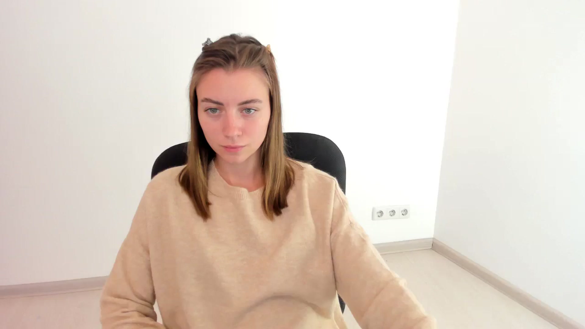 Gallery image thumbnail from Sulfate0's myfreecams stream on, 10/03/2024, 11:36 image 8 of 20