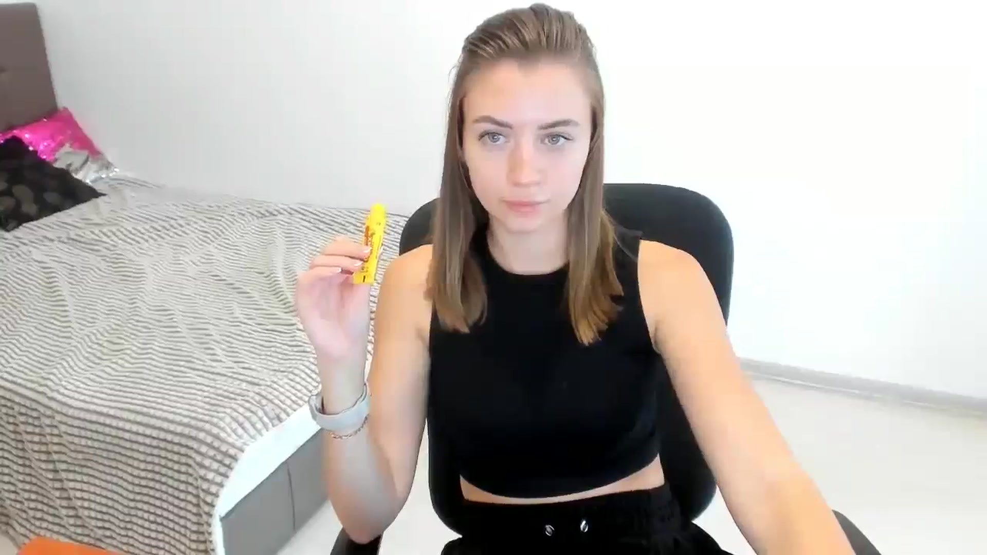 Gallery image thumbnail from Sulfate0's myfreecams stream on, 10/04/2024, 09:18 image 2 of 20