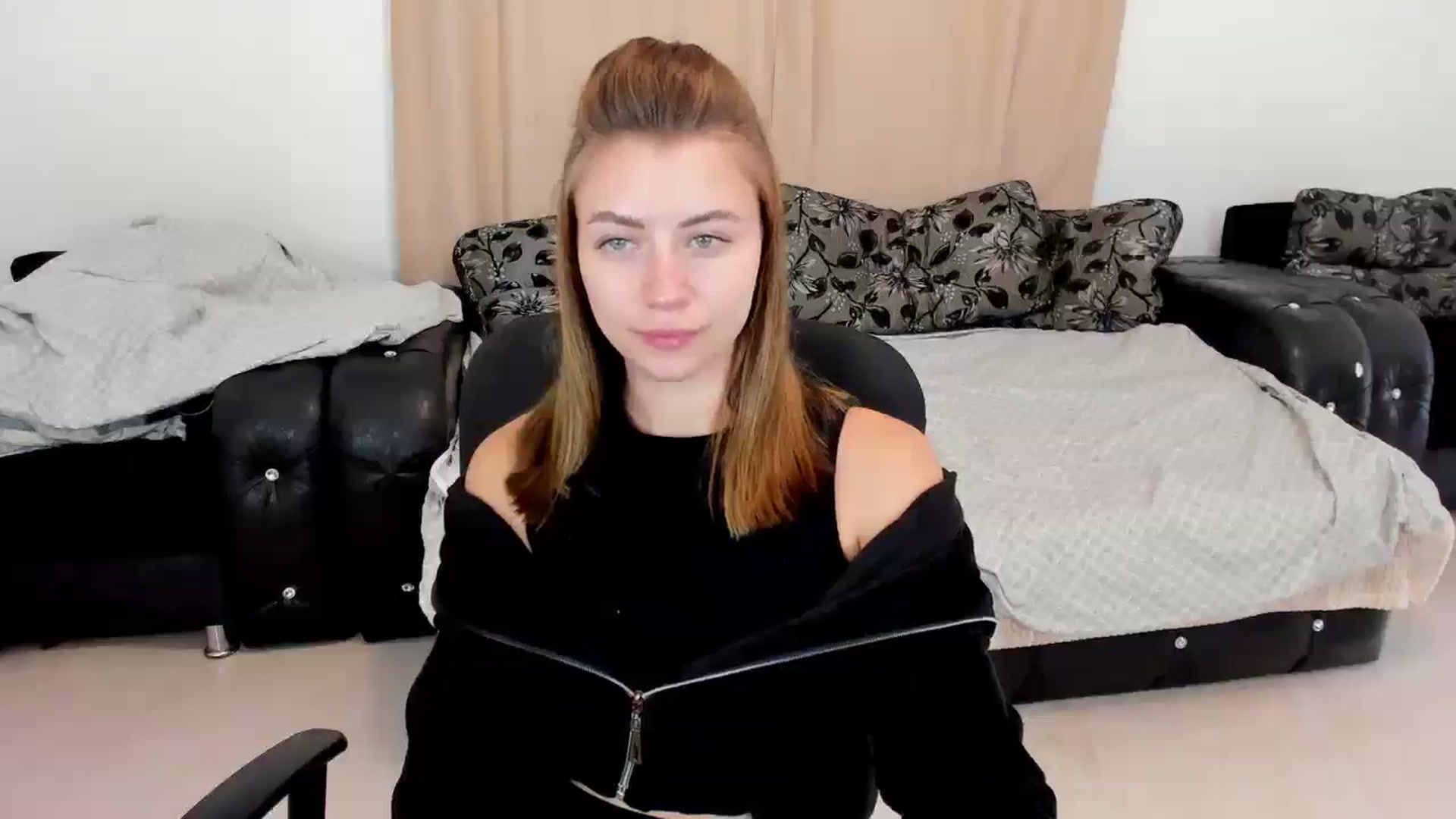 Gallery image thumbnail from Sulfate0's myfreecams stream on, 10/05/2024, 08:52 image 2 of 20