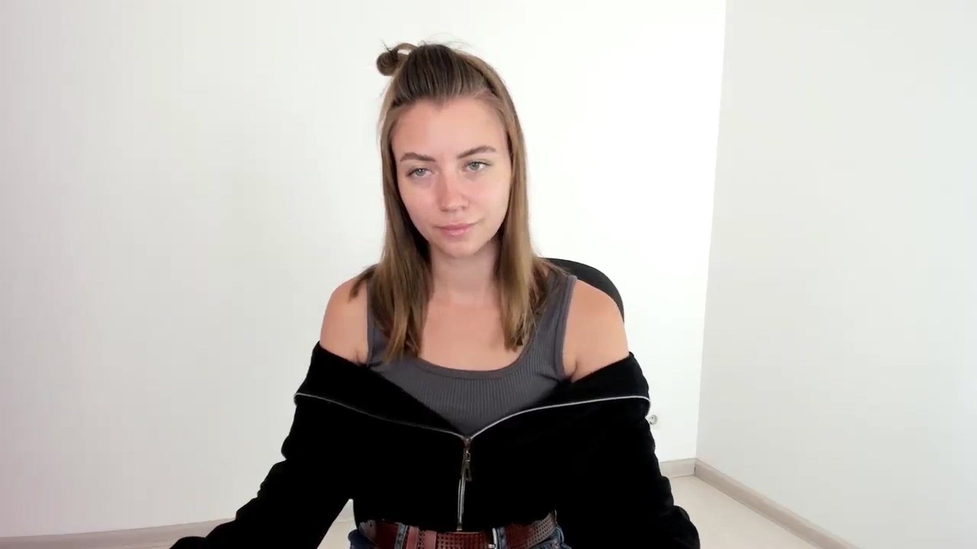 Gallery image thumbnail from Sulfate0's myfreecams stream on, 10/06/2024, 08:31 image 20 of 20