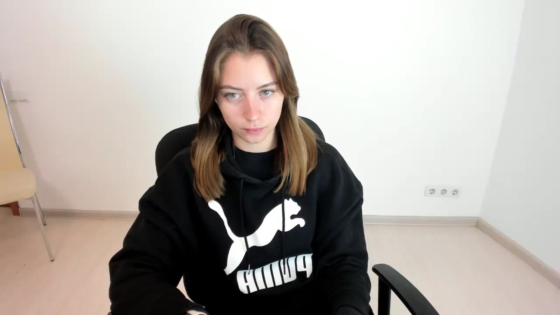 Gallery image thumbnail from Sulfate0's myfreecams stream on, 10/20/2024, 07:56 image 9 of 20