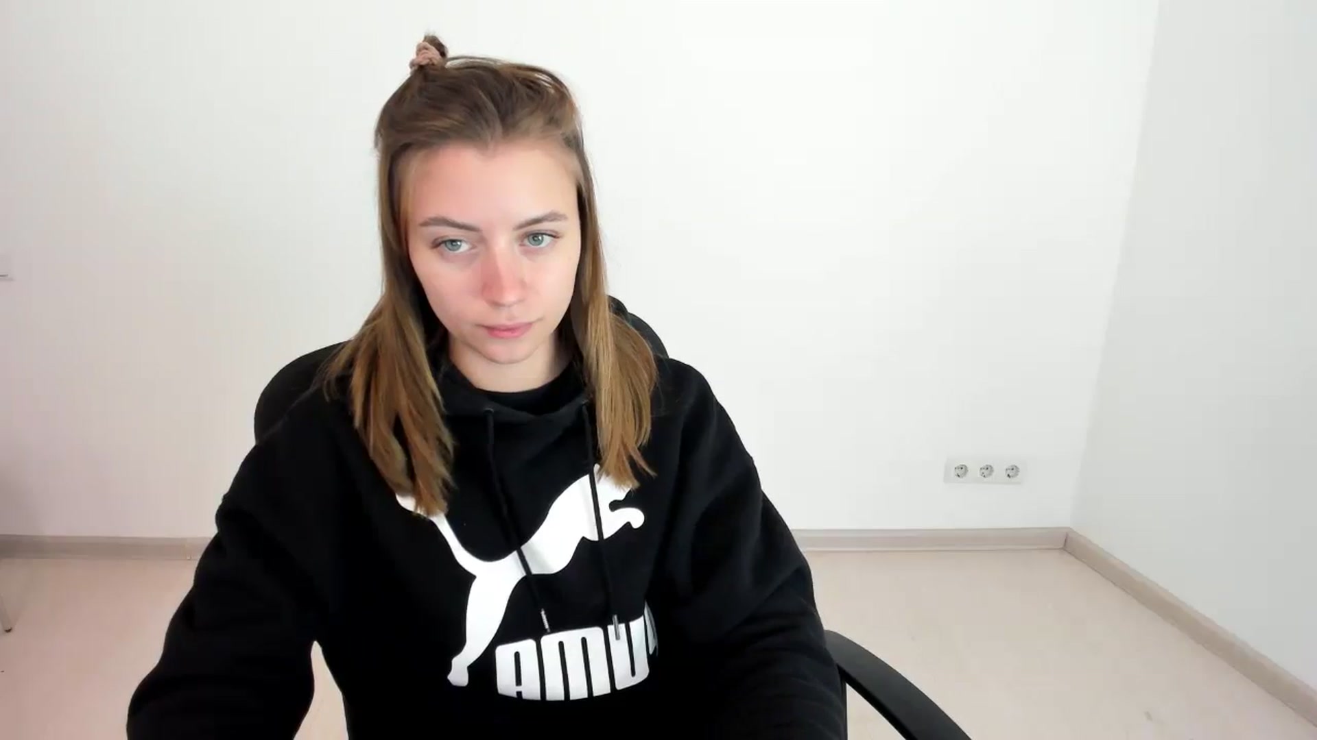 Gallery image thumbnail from Sulfate0's myfreecams stream on, 10/20/2024, 10:07 image 20 of 20
