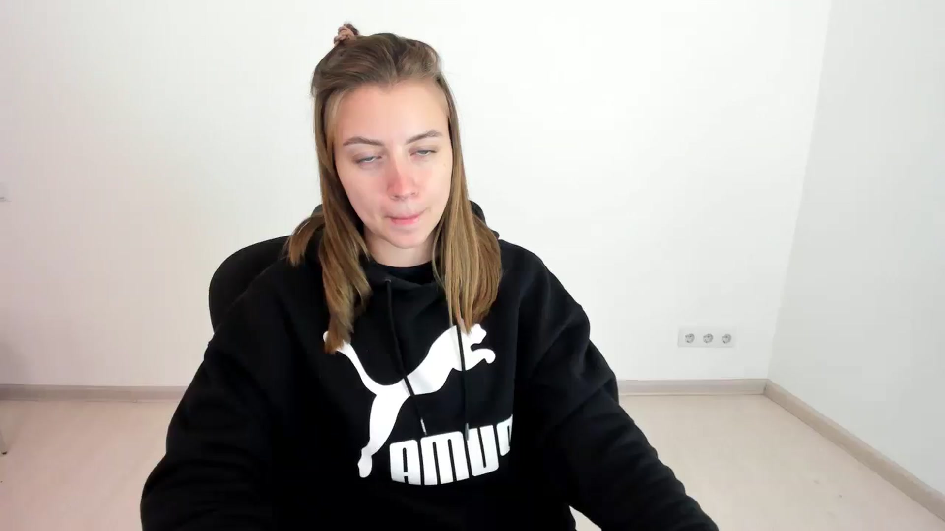 Gallery image thumbnail from Sulfate0's myfreecams stream on, 10/20/2024, 10:07 image 1 of 20