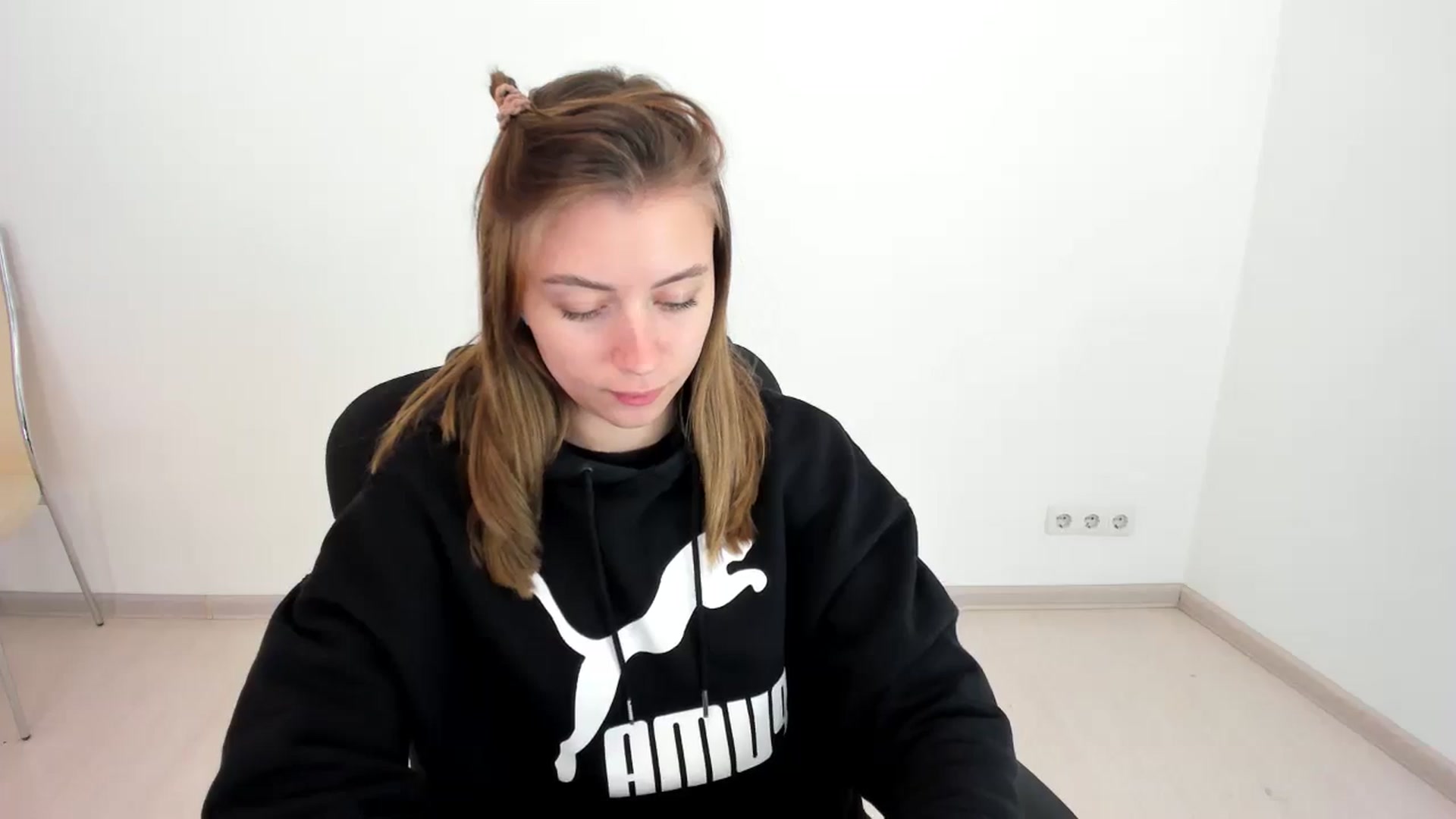 Gallery image thumbnail from Sulfate0's myfreecams stream on, 10/20/2024, 10:31 image 14 of 20