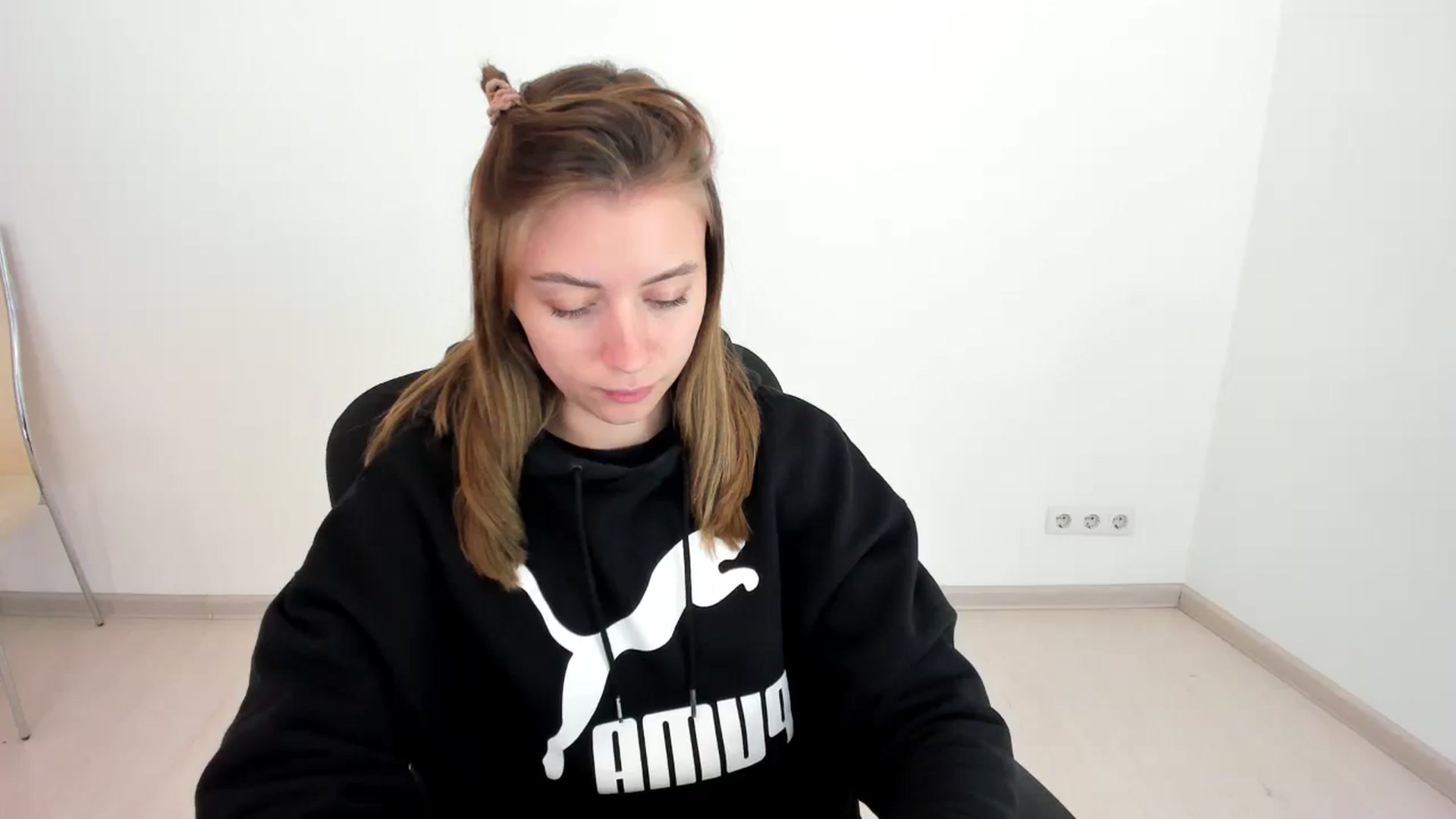 Gallery image thumbnail from Sulfate0's myfreecams stream on, 10/20/2024, 10:31 image 13 of 20