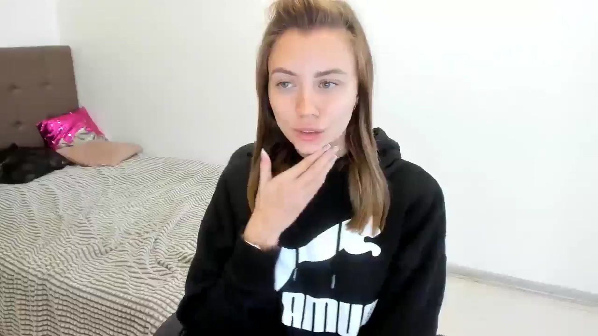 Gallery image thumbnail from Sulfate0's myfreecams stream on, 10/24/2024, 09:22 image 20 of 20