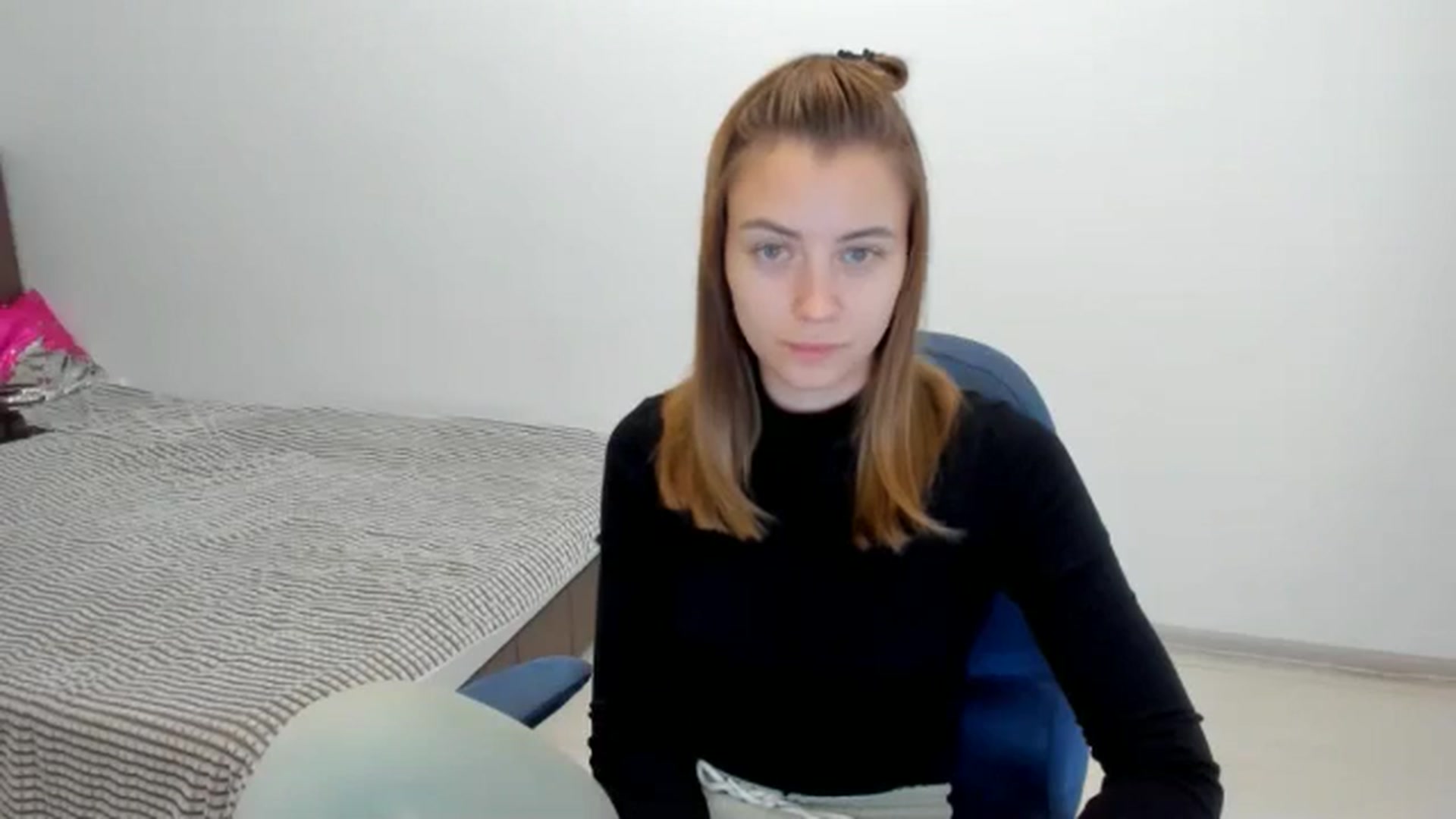 Gallery image thumbnail from Sulfate0's myfreecams stream on, 10/30/2024, 07:42 image 20 of 20