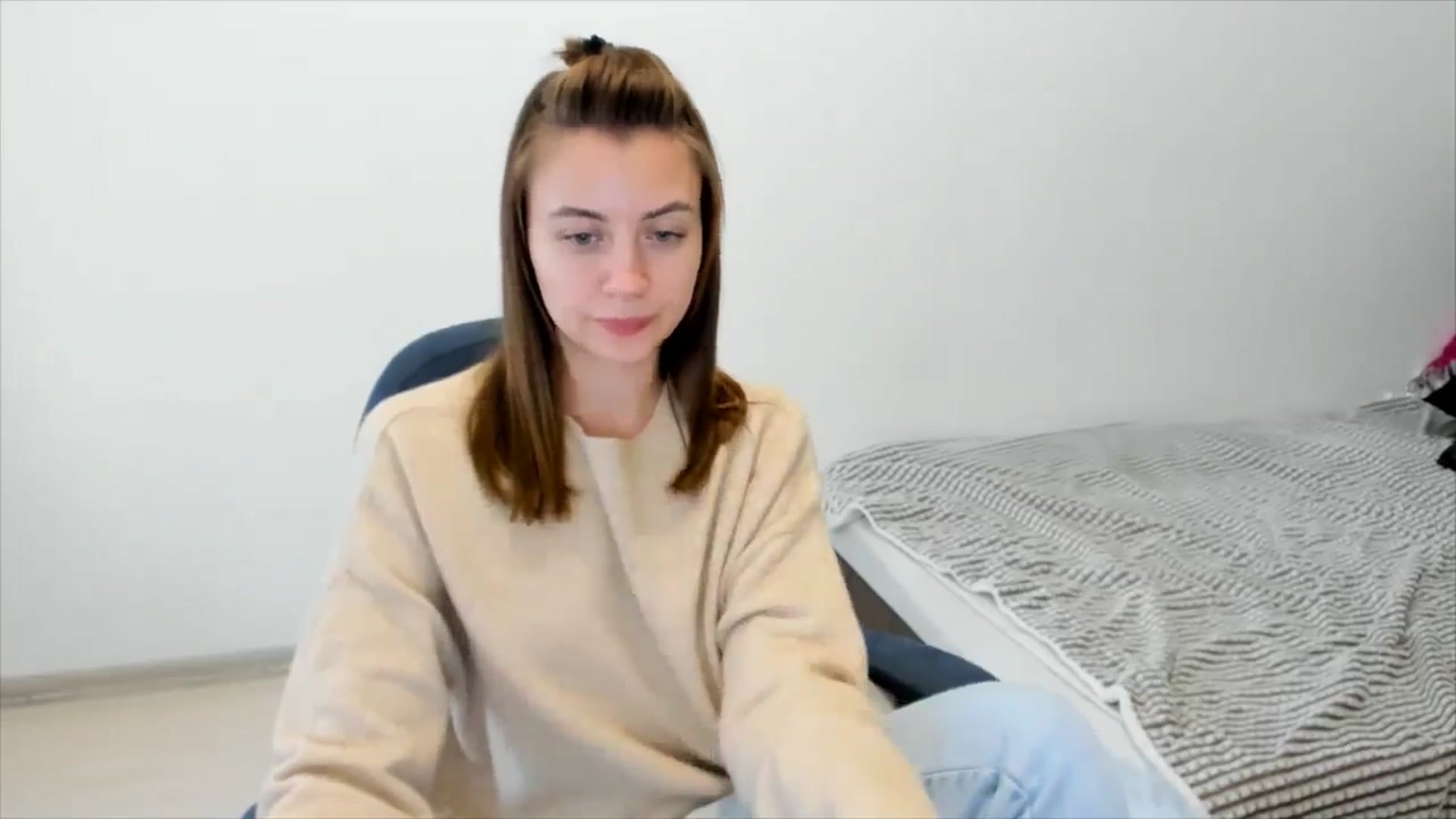 Gallery image thumbnail from Sulfate0's myfreecams stream on, 11/01/2024, 11:10 image 18 of 20