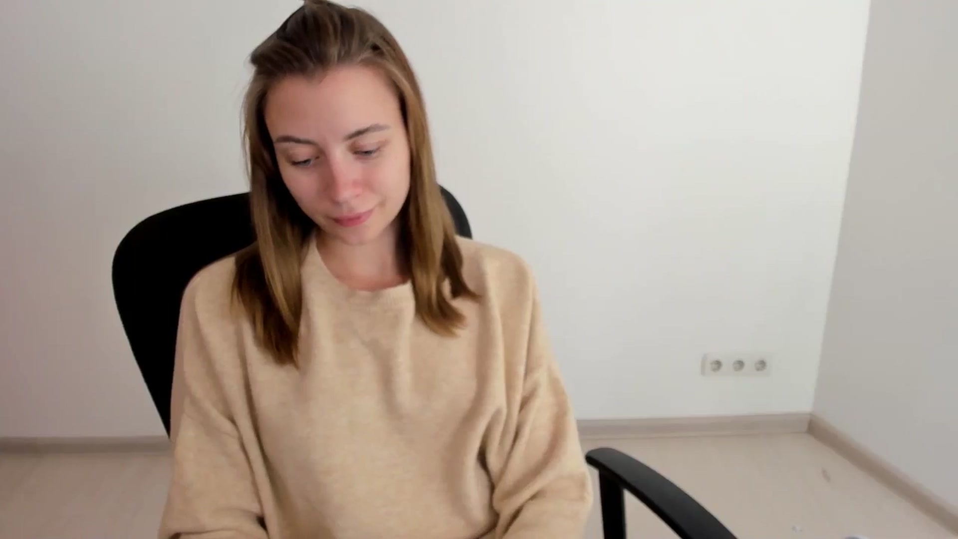 Gallery image thumbnail from Sulfate0's myfreecams stream on, 11/02/2024, 08:39 image 17 of 20