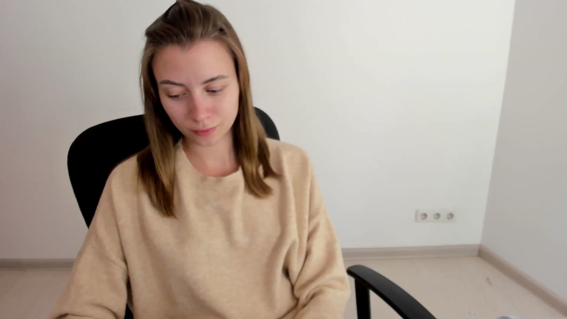Gallery image thumbnail from Sulfate0's myfreecams stream on, 11/02/2024, 08:39 image 15 of 20
