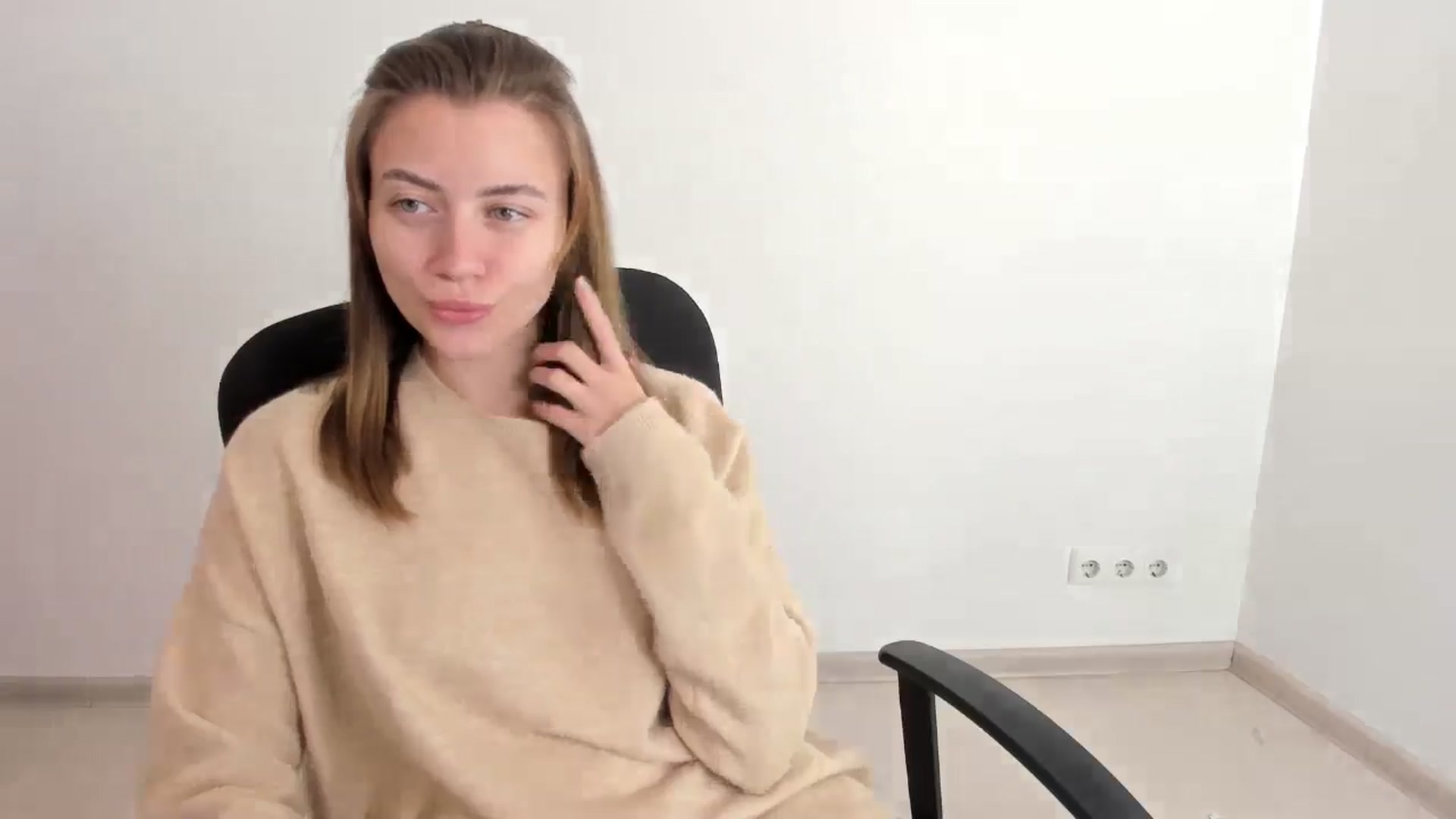 Gallery image thumbnail from Sulfate0's myfreecams stream on, 11/02/2024, 09:51 image 13 of 20