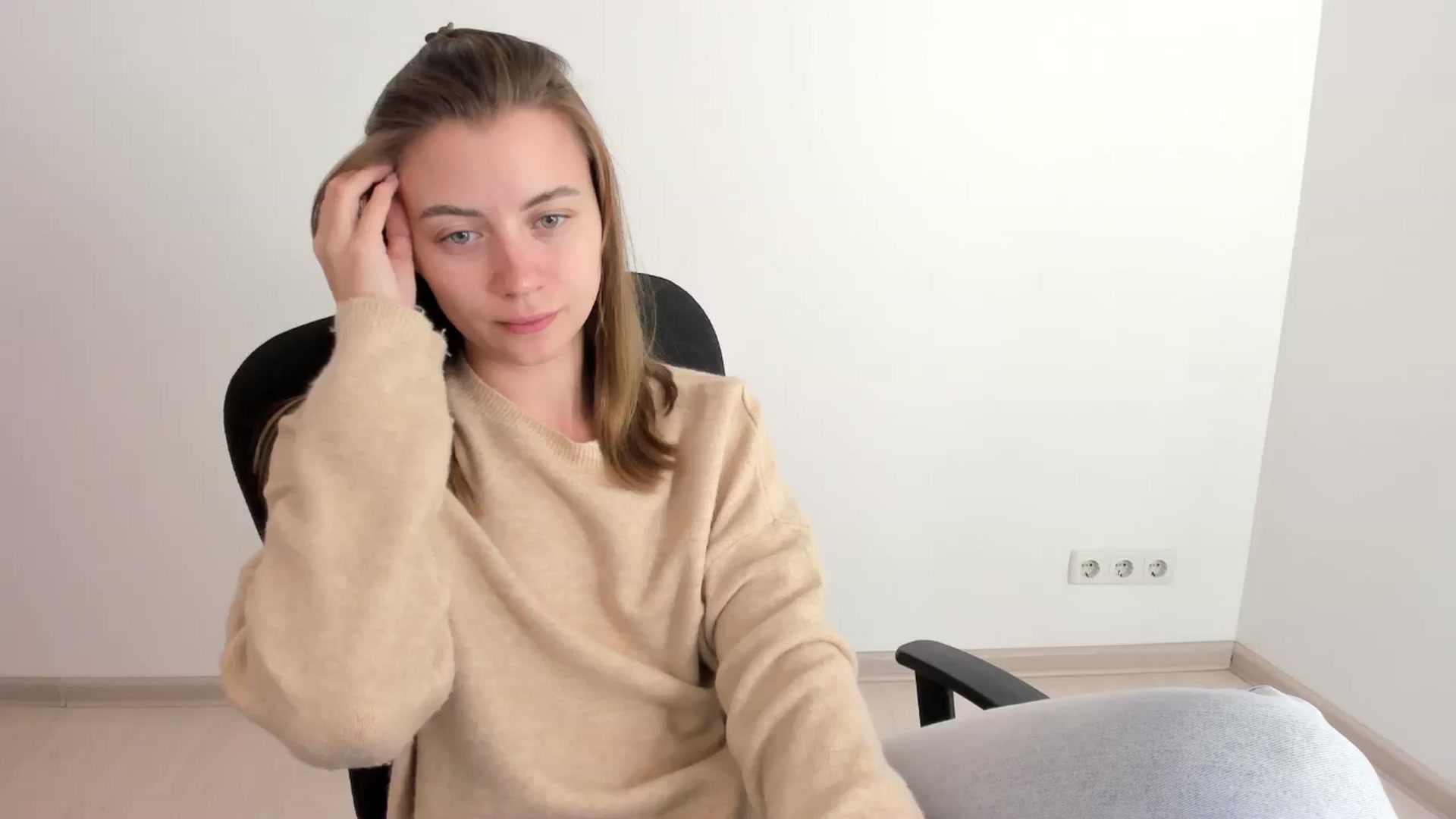 Gallery image thumbnail from Sulfate0's myfreecams stream on, 11/02/2024, 09:51 image 18 of 20