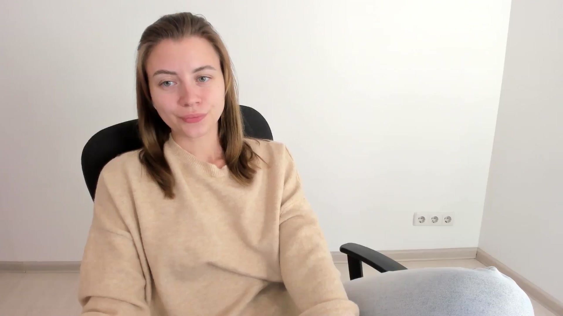 Gallery image thumbnail from Sulfate0's myfreecams stream on, 11/02/2024, 10:30 image 10 of 20