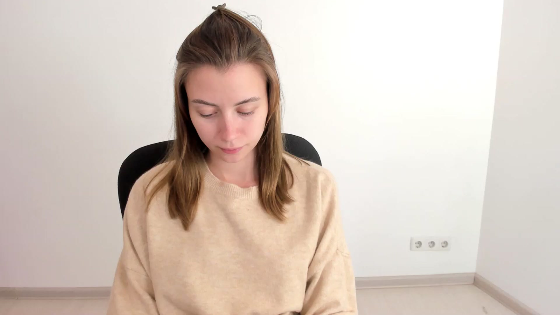 Gallery image thumbnail from Sulfate0's myfreecams stream on, 11/02/2024, 10:30 image 13 of 20