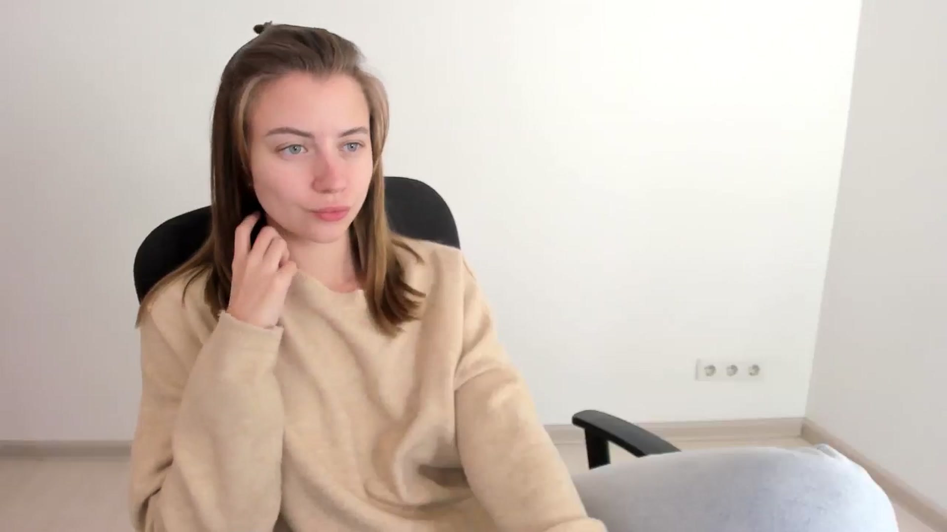Gallery image thumbnail from Sulfate0's myfreecams stream on, 11/02/2024, 10:30 image 6 of 20