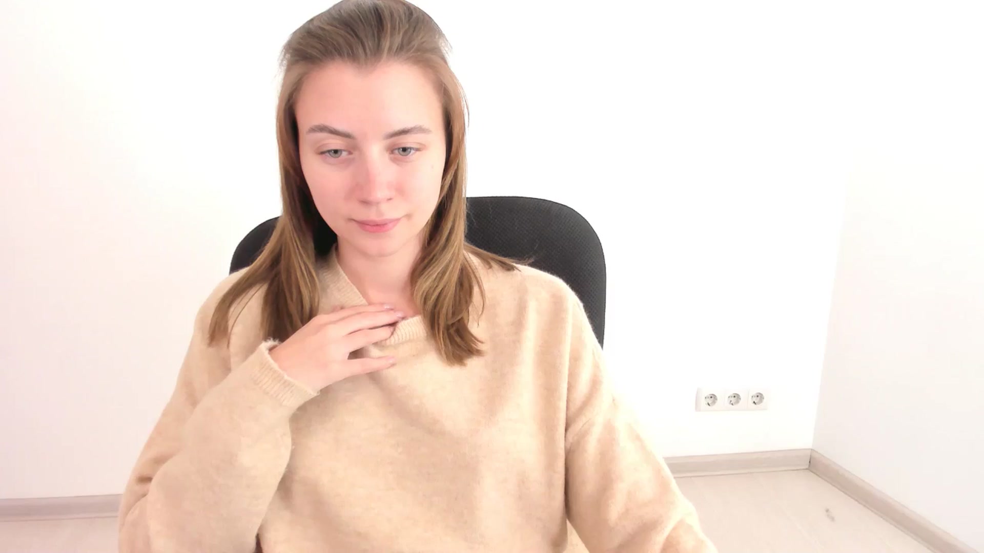 Gallery image thumbnail from Sulfate0's myfreecams stream on, 11/02/2024, 11:31 image 13 of 20