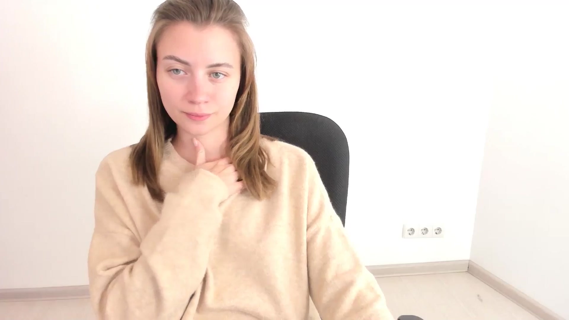 Gallery image thumbnail from Sulfate0's myfreecams stream on, 11/02/2024, 11:31 image 16 of 20