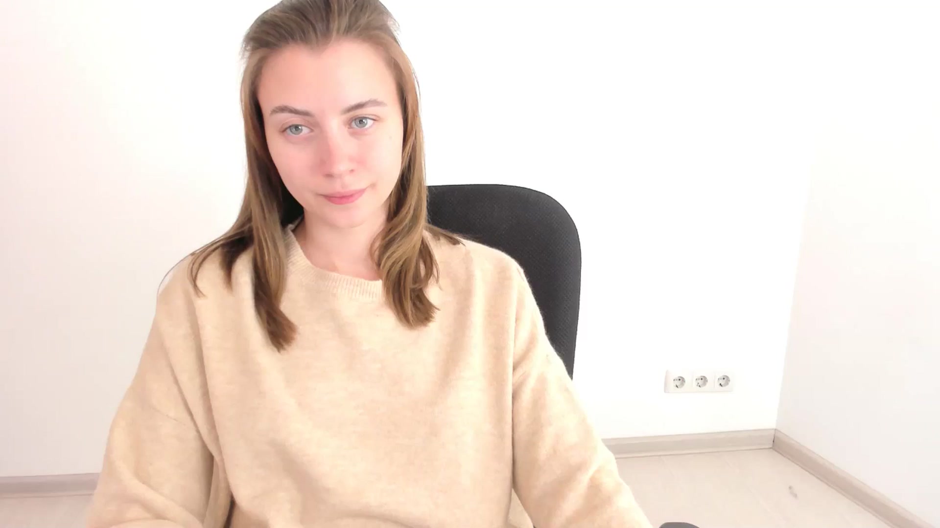 Gallery image thumbnail from Sulfate0's myfreecams stream on, 11/02/2024, 11:31 image 18 of 20