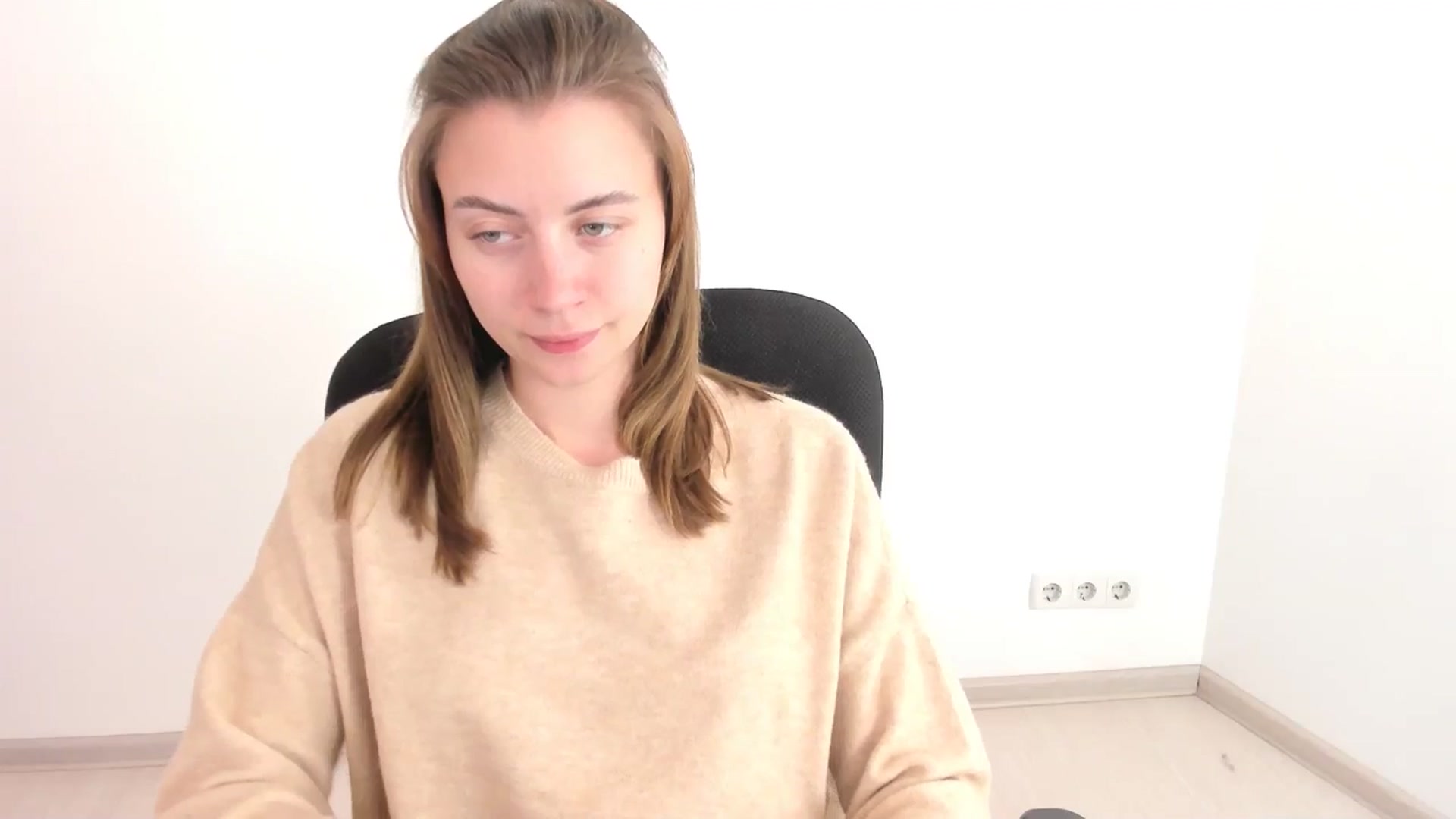 Gallery image thumbnail from Sulfate0's myfreecams stream on, 11/02/2024, 11:31 image 14 of 20
