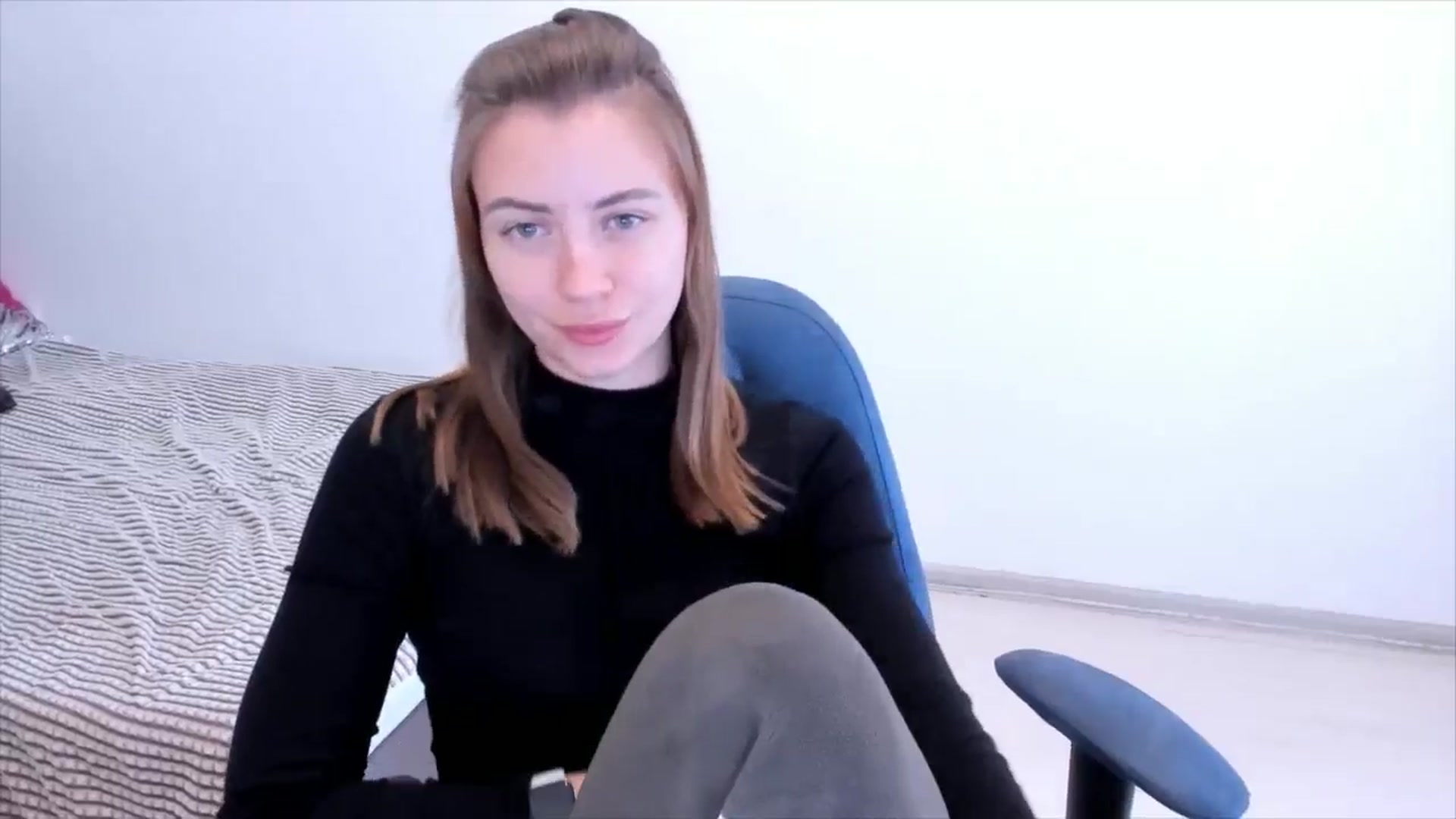 Gallery image thumbnail from Sulfate0's myfreecams stream on, 11/04/2024, 10:30 image 15 of 20