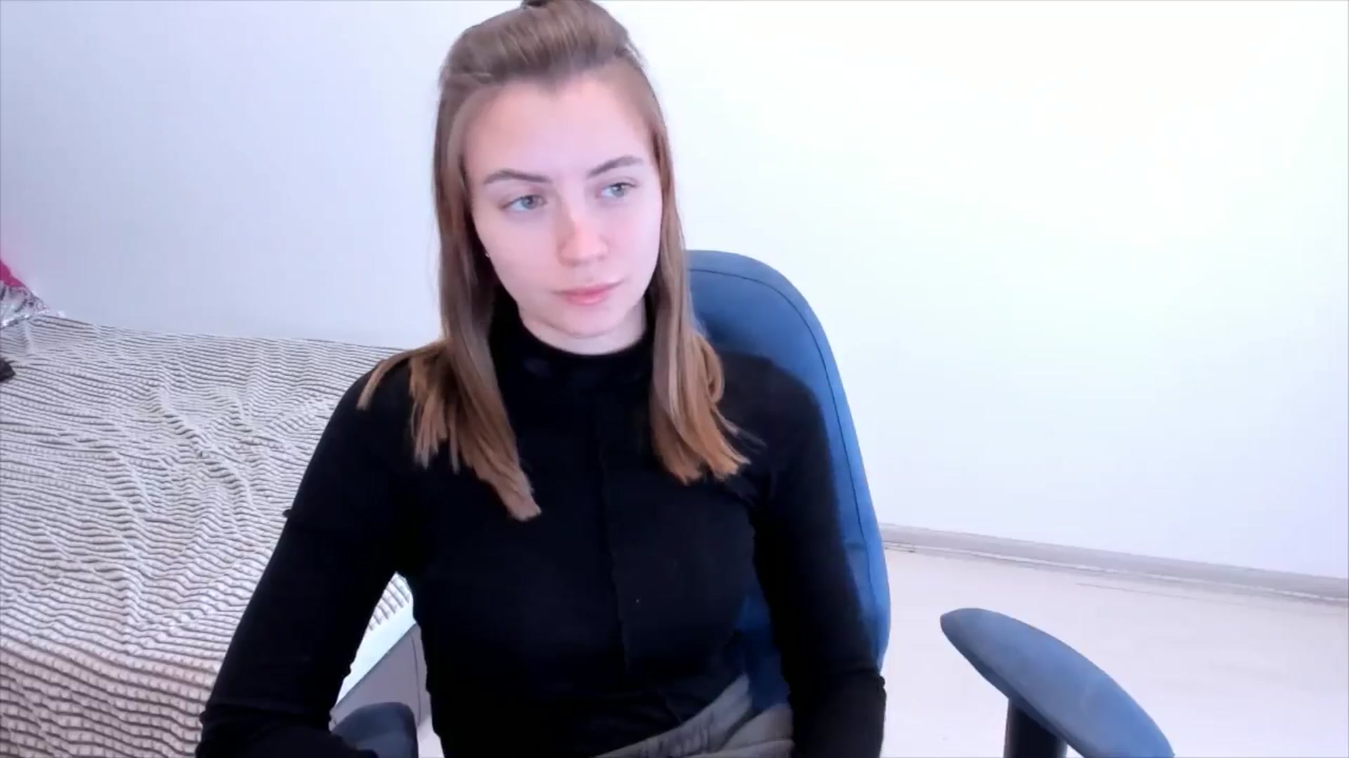 Gallery image thumbnail from Sulfate0's myfreecams stream on, 11/04/2024, 10:30 image 14 of 20