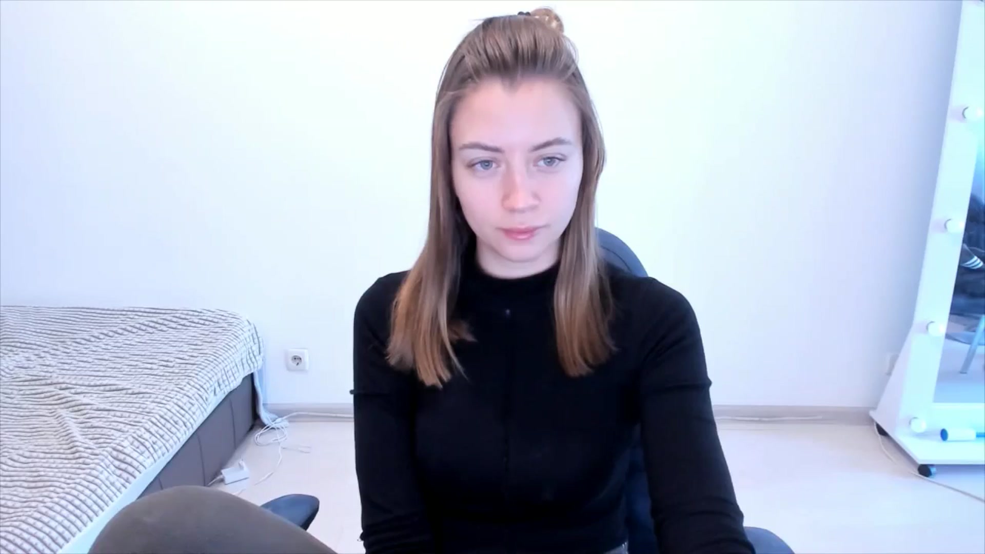 Gallery image thumbnail from Sulfate0's myfreecams stream on, 11/05/2024, 08:31 image 5 of 20