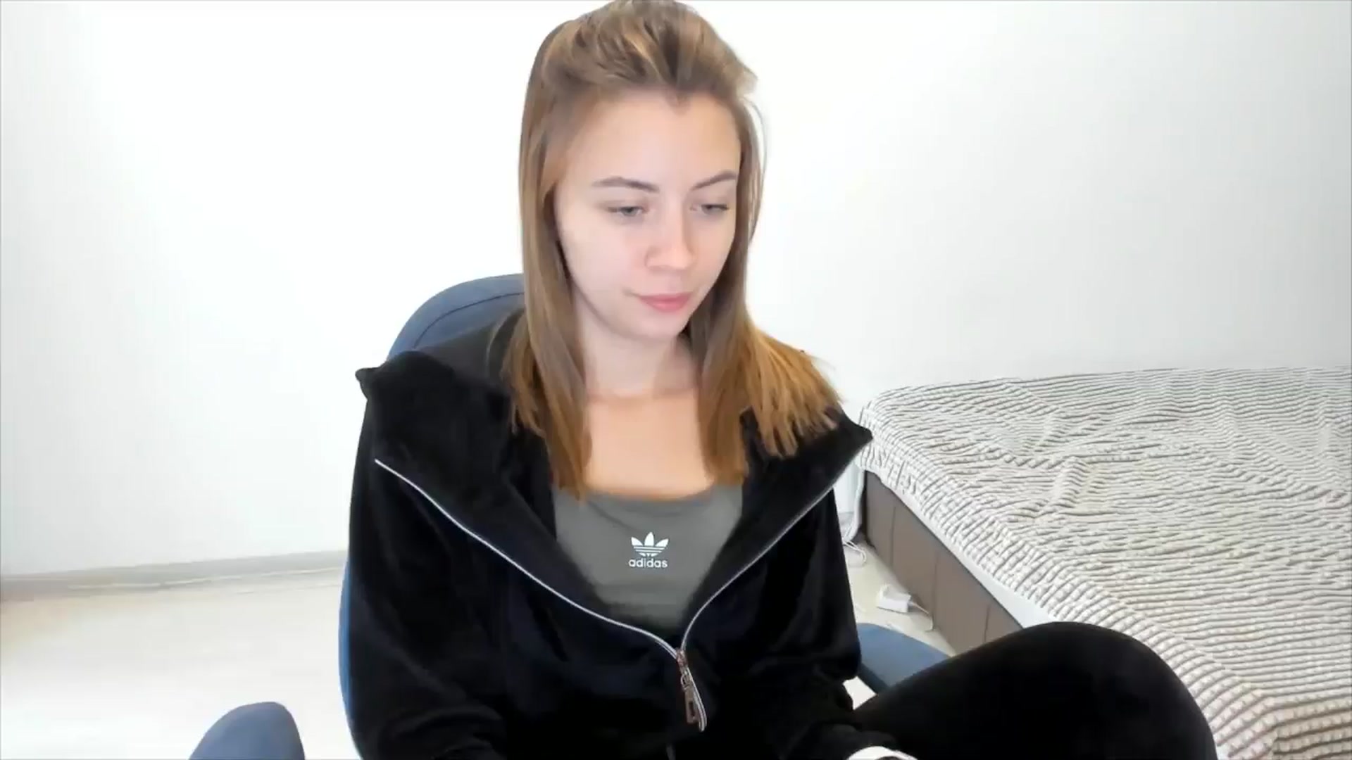Gallery image thumbnail from Sulfate0's myfreecams stream on, 11/06/2024, 08:26 image 6 of 20