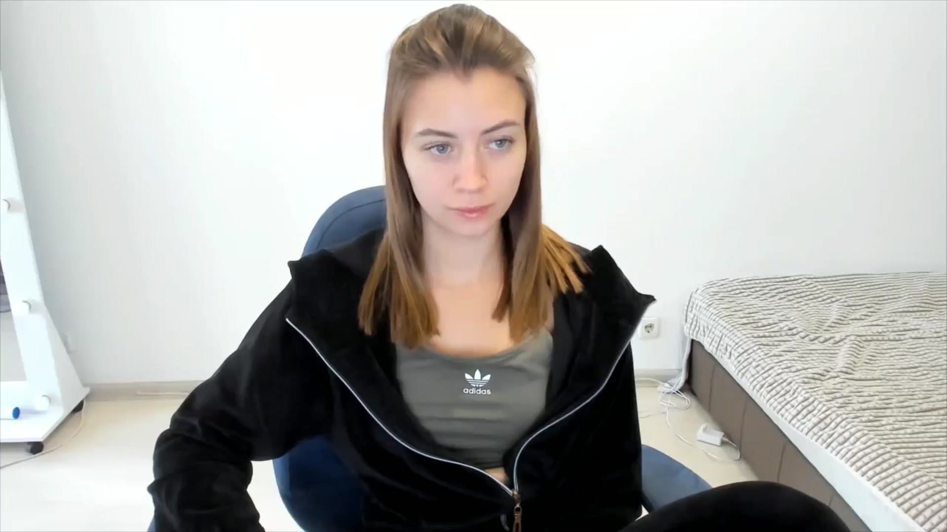 Gallery image thumbnail from Sulfate0's myfreecams stream on, 11/06/2024, 08:26 image 18 of 20