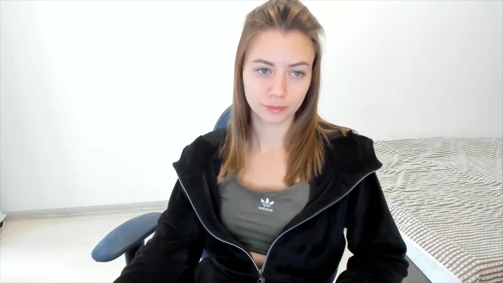 Gallery image thumbnail from Sulfate0's myfreecams stream on, 11/06/2024, 08:26 image 15 of 20