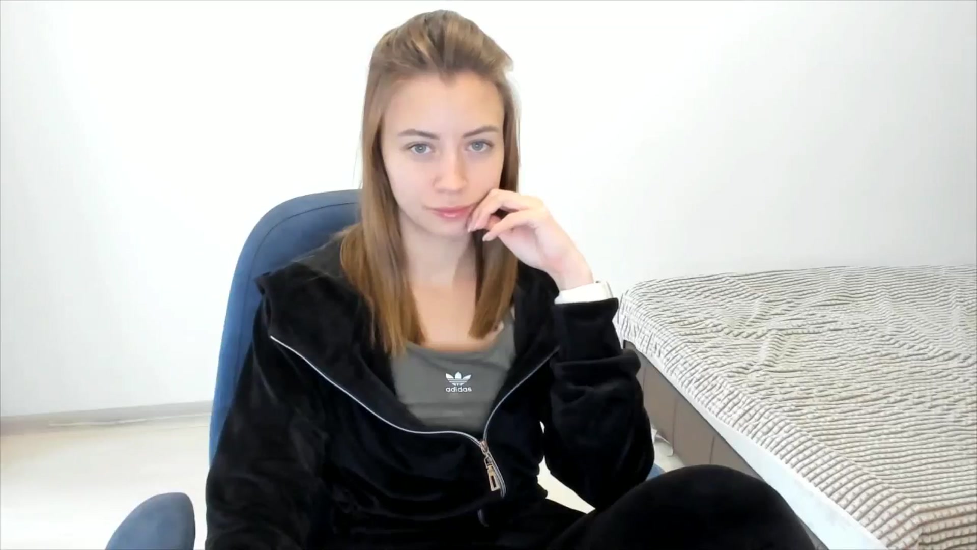 Gallery image thumbnail from Sulfate0's myfreecams stream on, 11/06/2024, 08:26 image 8 of 20
